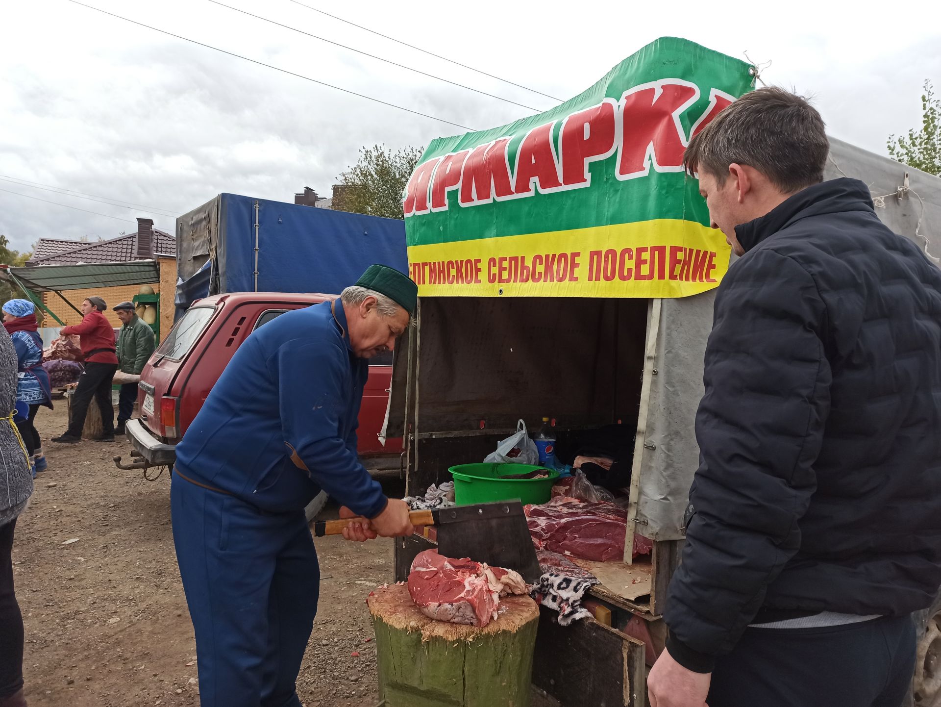 На сельхозярмарке в Чистополе особым спросом пользовались мясо и овощи