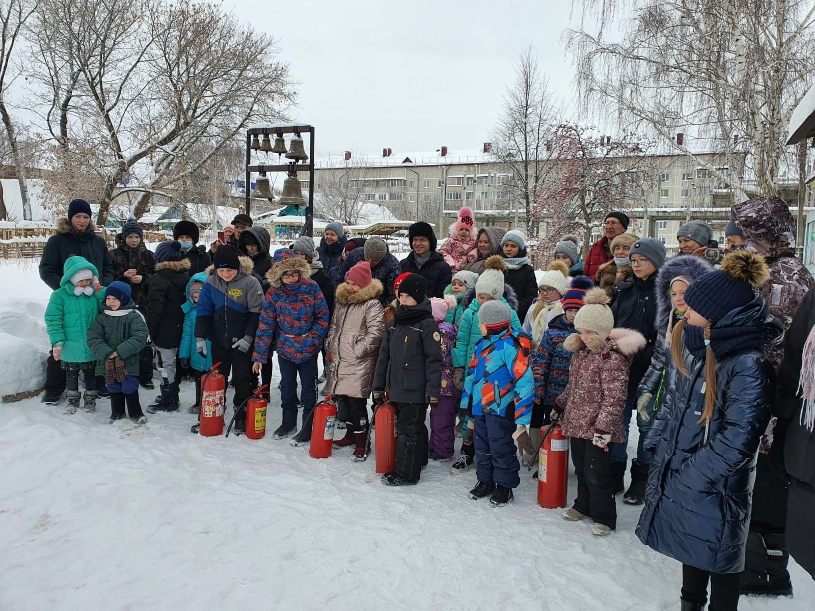 В воскресной школе Чистополя с воспитанниками провели занятие по пожарной безопасности