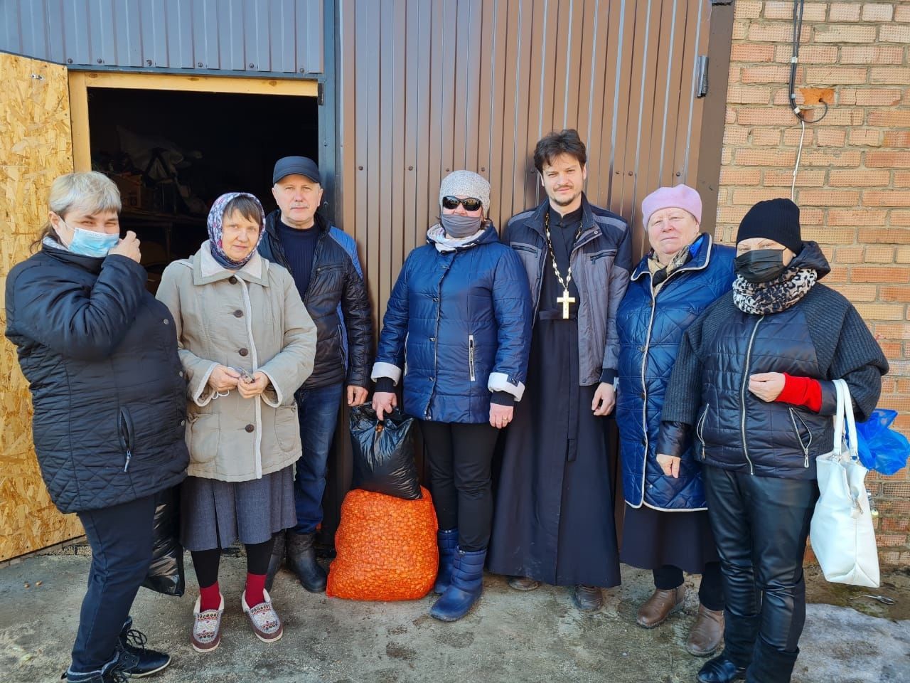 В благочиниях Чистопольской епархии активно работают пункты гуманитарной помощи