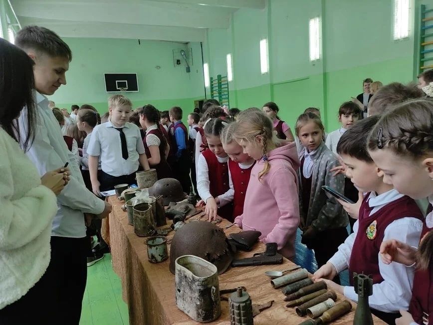 Члены военно-патриотического поискового отряда «Выстрел» встретились с чистопольскими школьниками