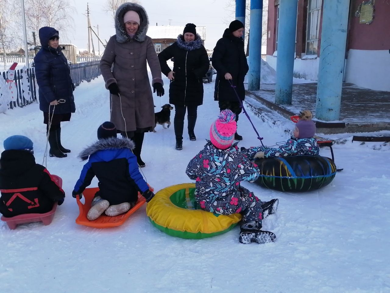 Юные жители села из Чистопольского района соревновались на санках