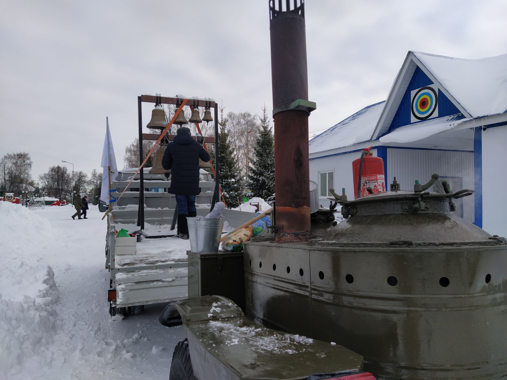 На рождественских гуляниях чистопольцы пели, танцевали и участвовали в конкурсах