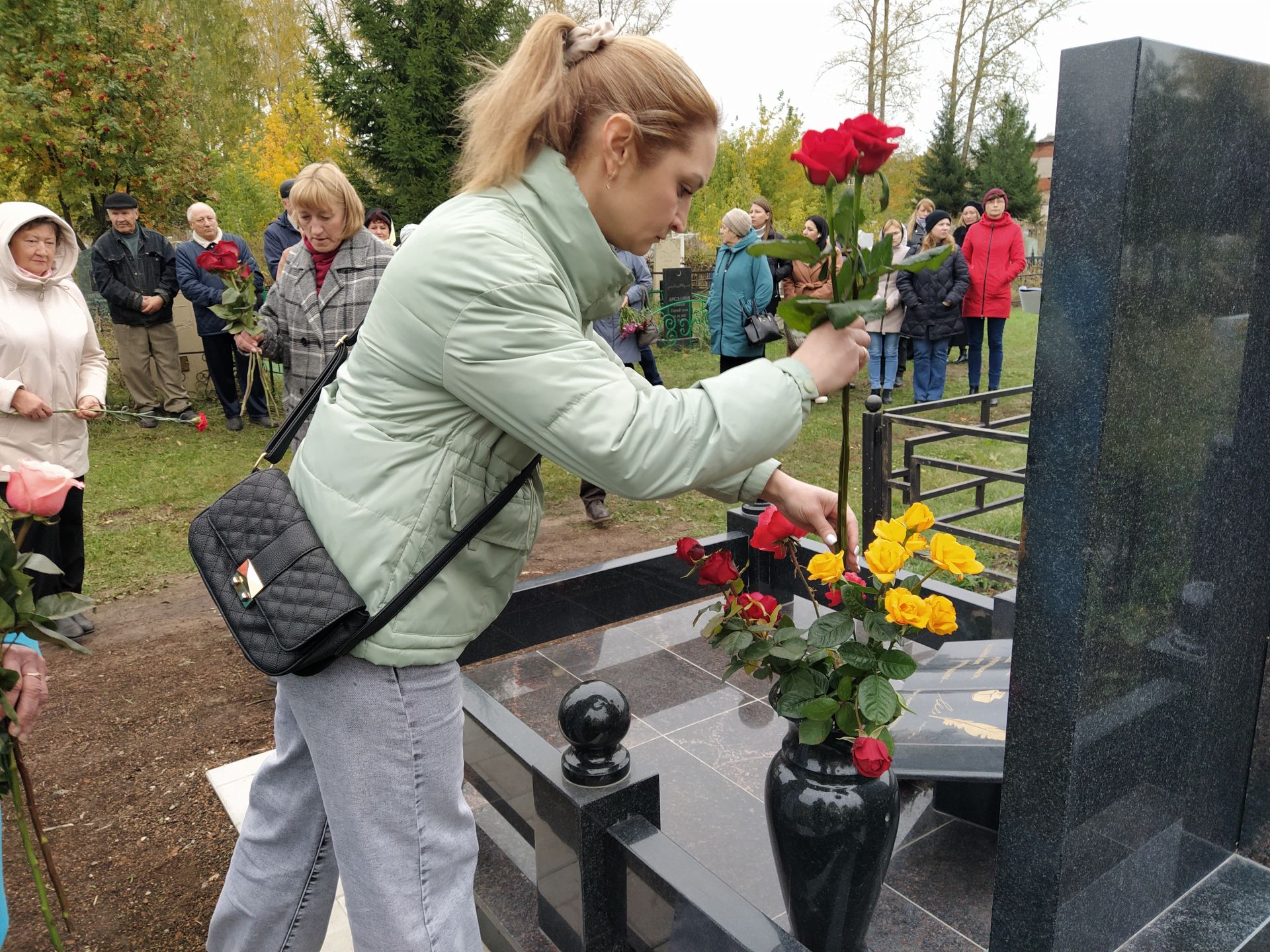 В Чистополе состоялось открытие памятника на могиле известного учителя Розы Харитоновой