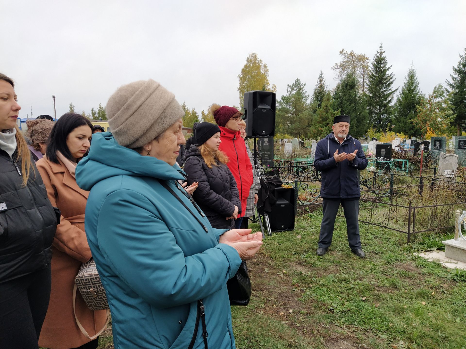 В Чистополе состоялось открытие памятника на могиле известного учителя Розы Харитоновой