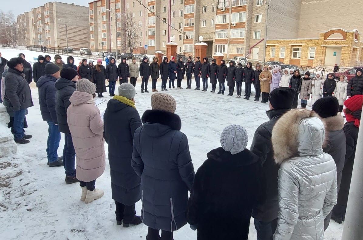 В чистопольской гимназии №3 говорили о подвиге Евгения Квашенникова