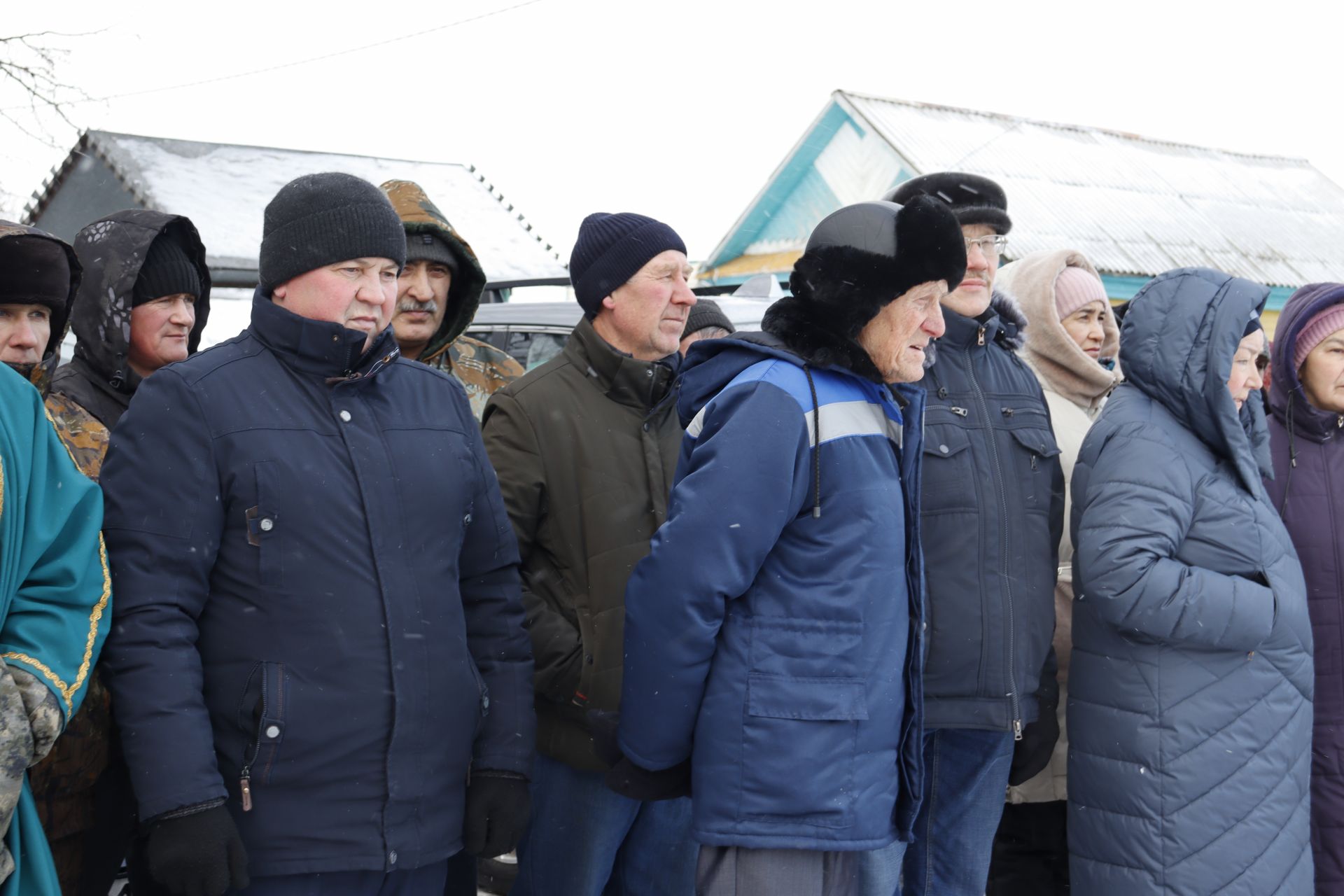 В селе Татарское Адельшино открыли мемориальную доску воину-афганцу