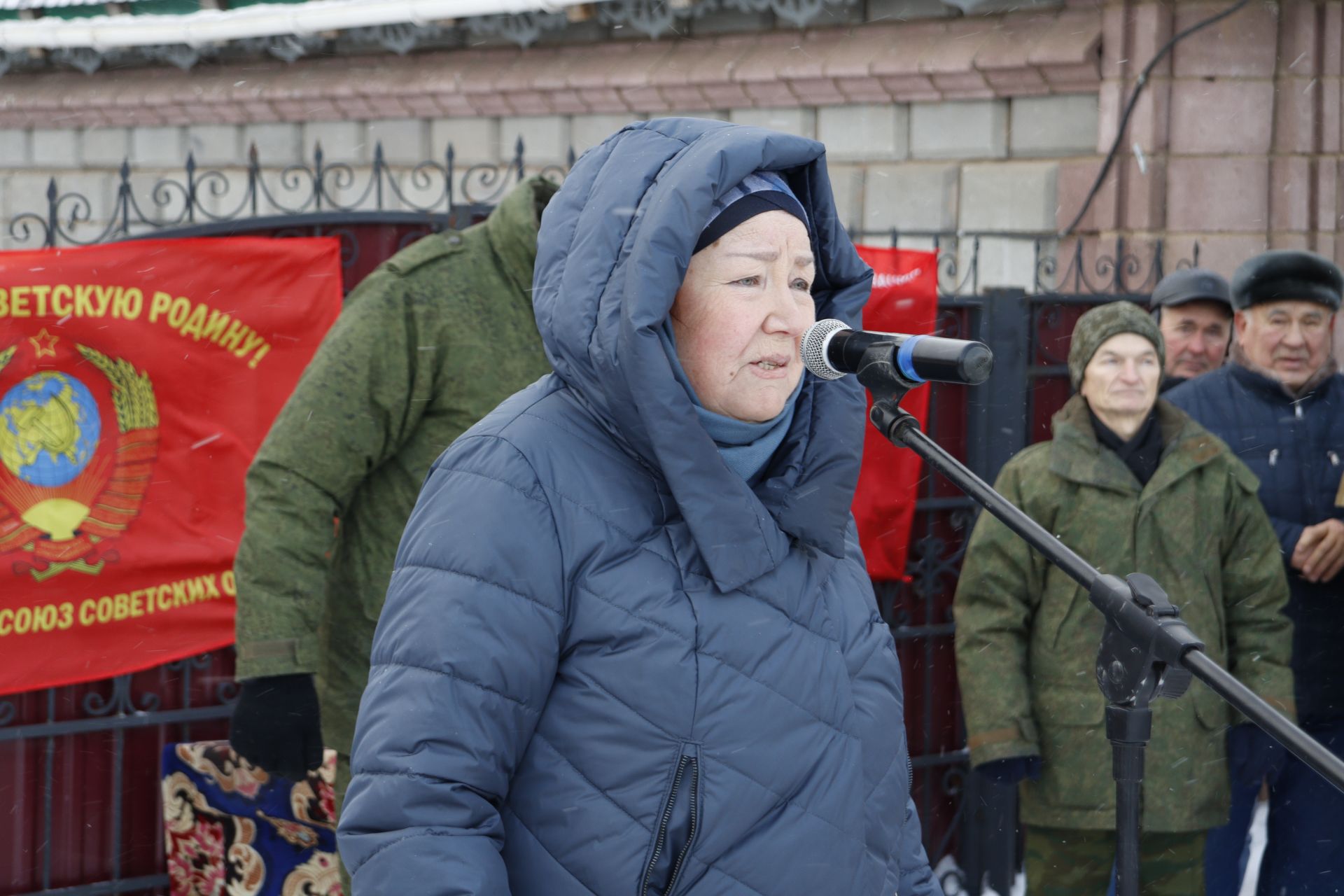 В селе Татарское Адельшино открыли мемориальную доску воину-афганцу