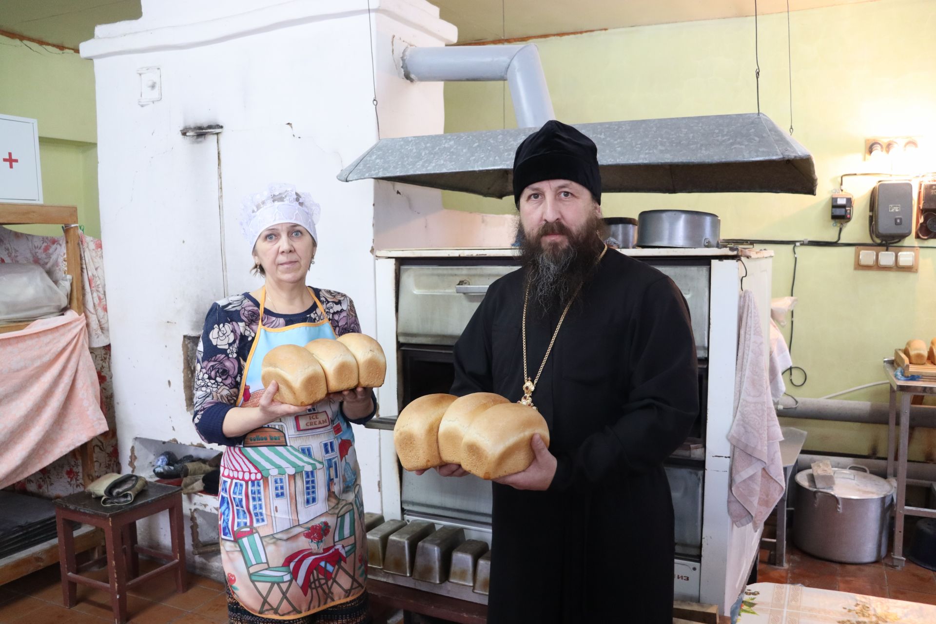 В социальной столовой при чистопольском храме организовали горячее питание для нуждающихся