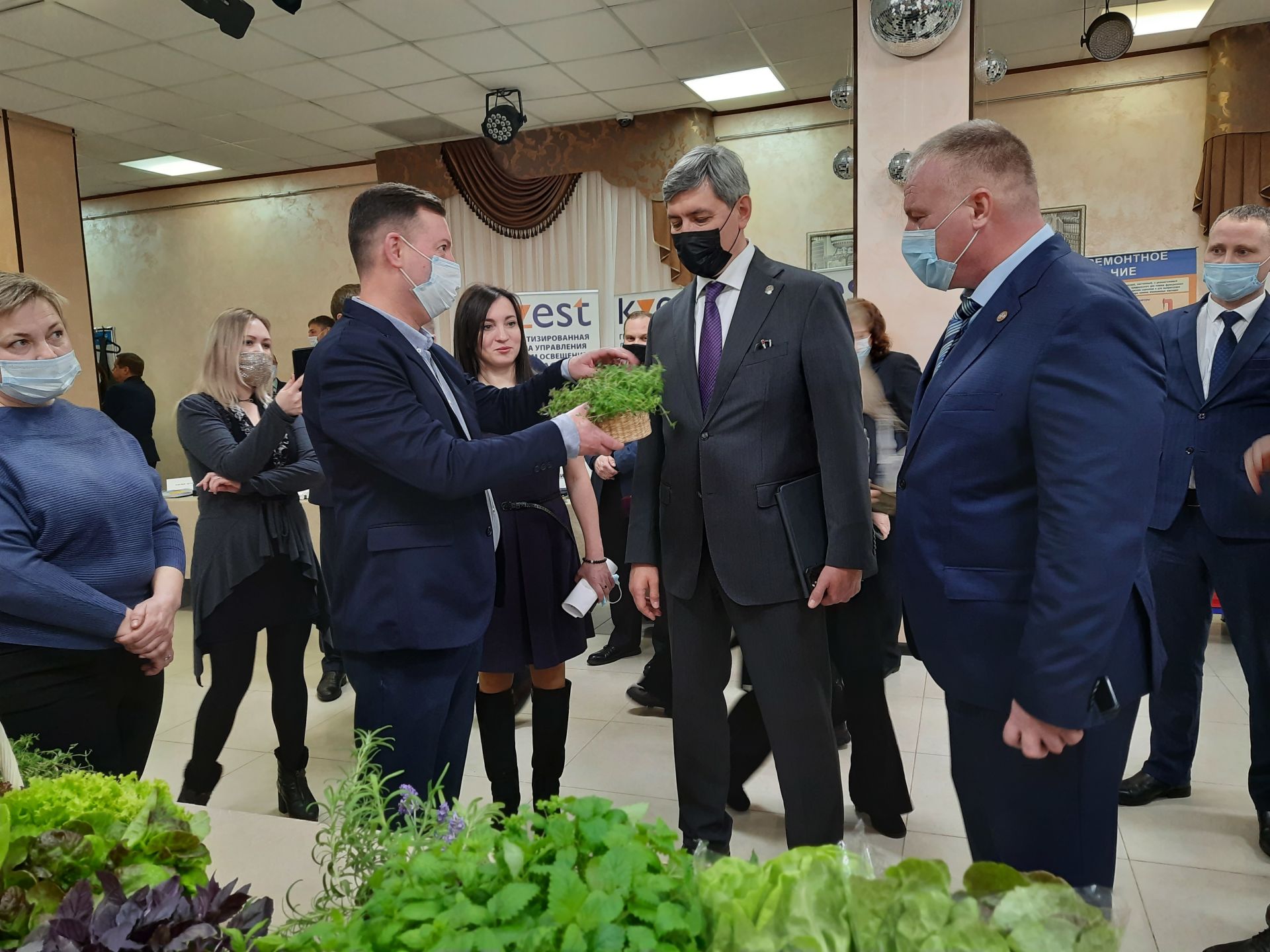 Заместитель Премьер-министра Татарстана ознакомился с продукцией чистопольских предприятий