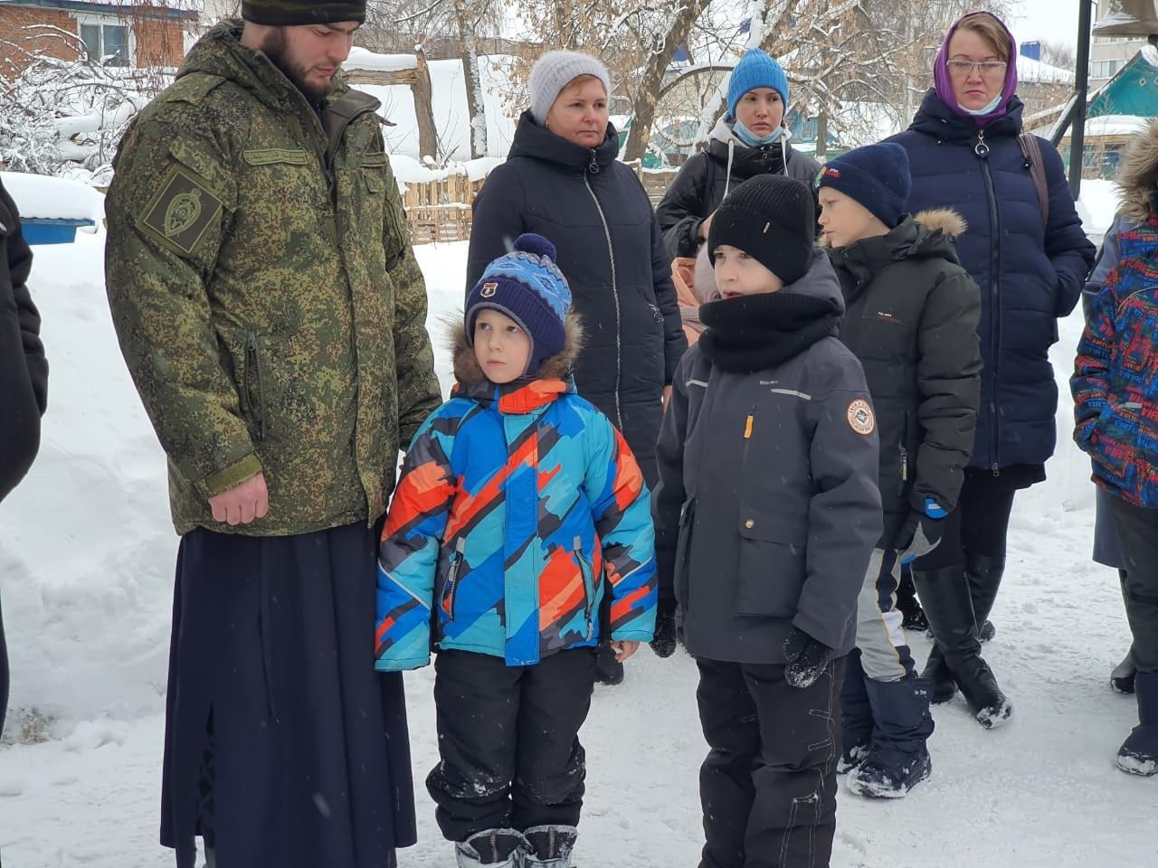 Воспитанникам воскресной школы рассказали, как обезопасить себя от бродячих собак