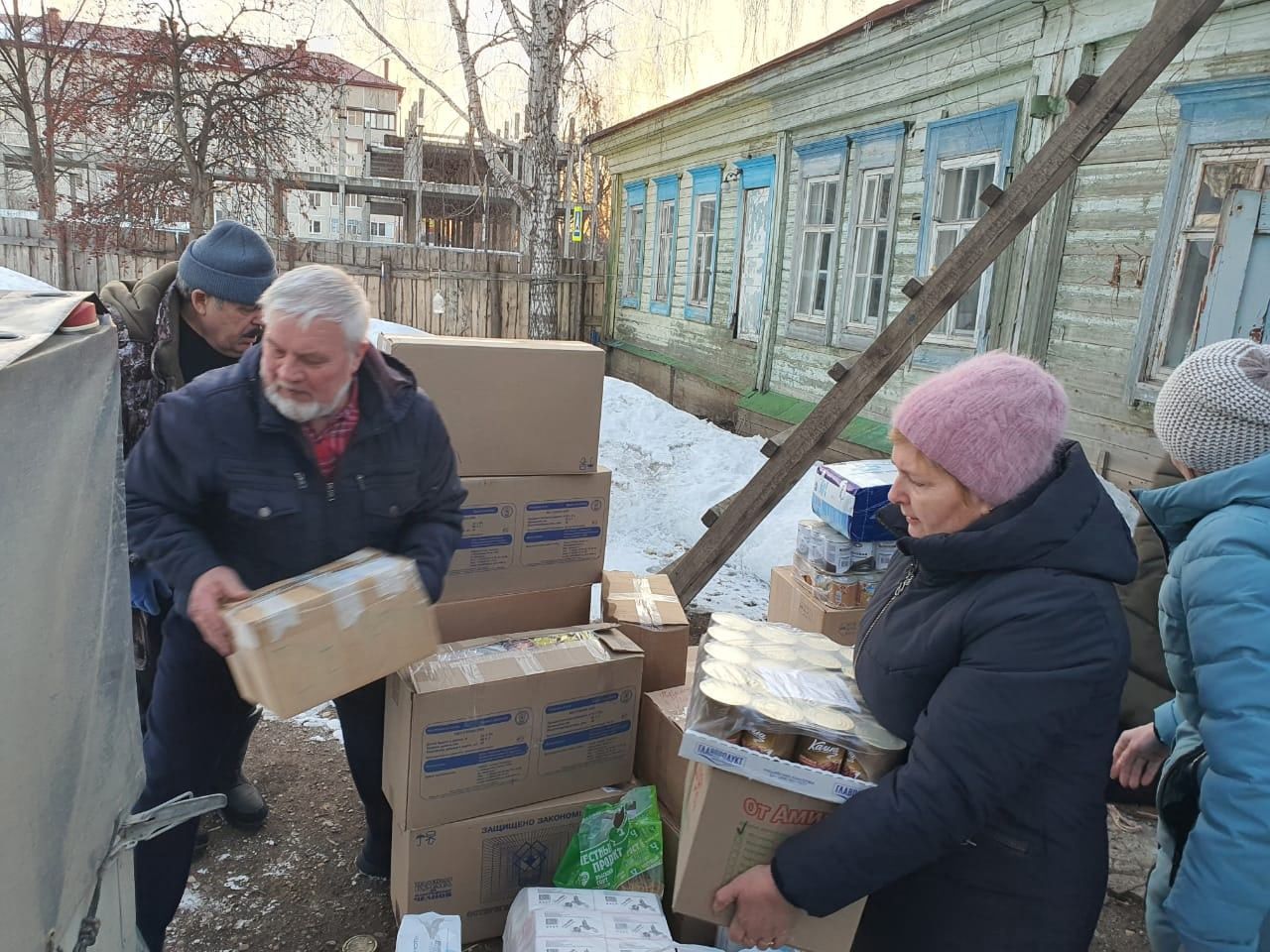 Чистопольская епархия передала очередную партию гуманитарной помощи для беженцев из ДНР и ЛНР