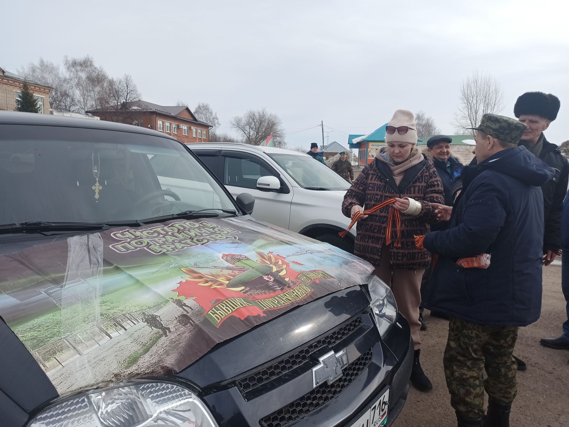 В Чистополе состоялся автопробег в поддержку российских военных (фоторепортаж)