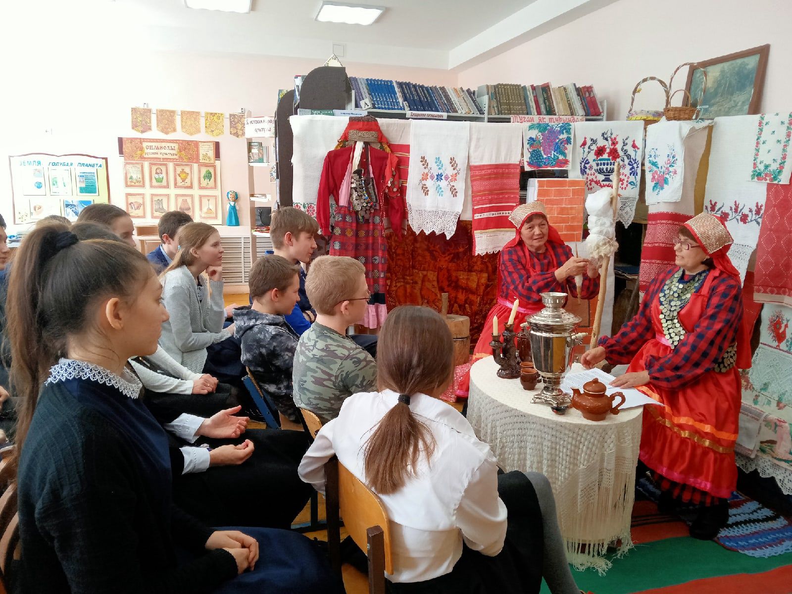 Юные жители чистопольского села окунулись в мир старины