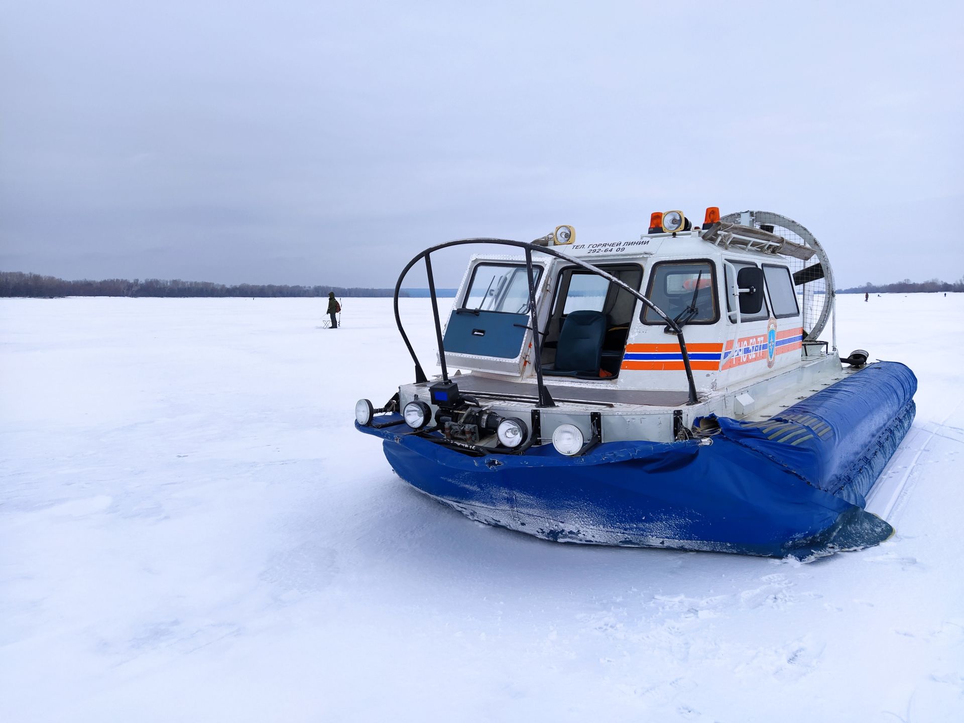 Инспекторы ГИМС провели рейд на Каме (Фоторепортаж)