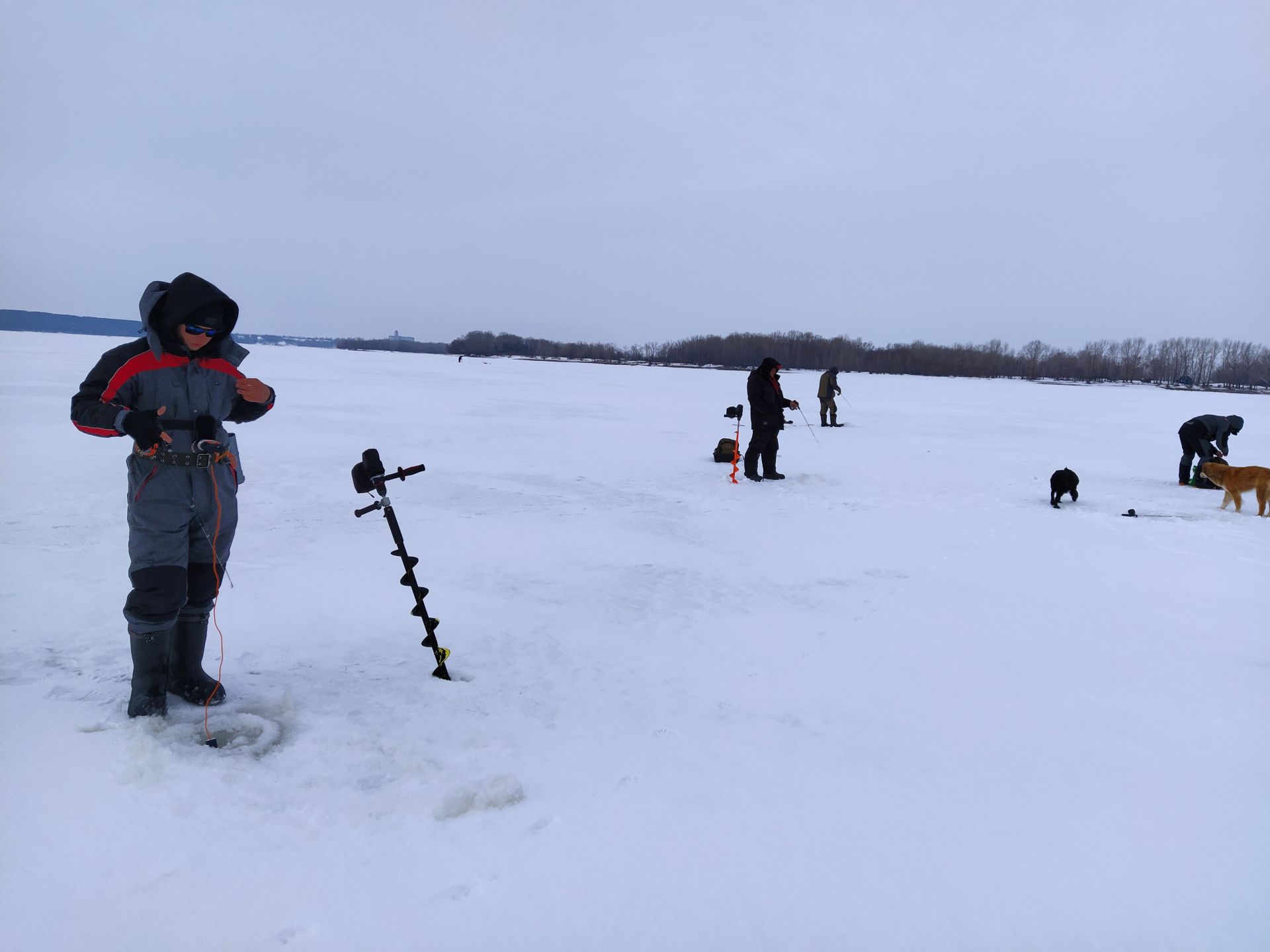 Инспекторы ГИМС провели рейд на Каме (Фоторепортаж)