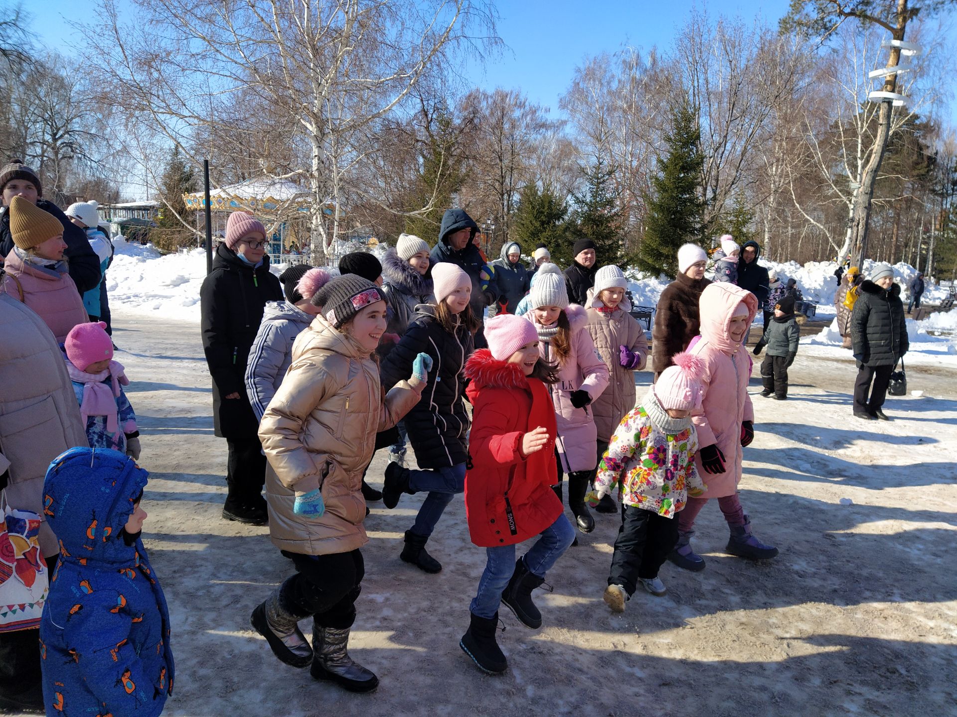 В Чистополе весело отпраздновали Масленицу (ФОТОРЕПОРТАЖ)