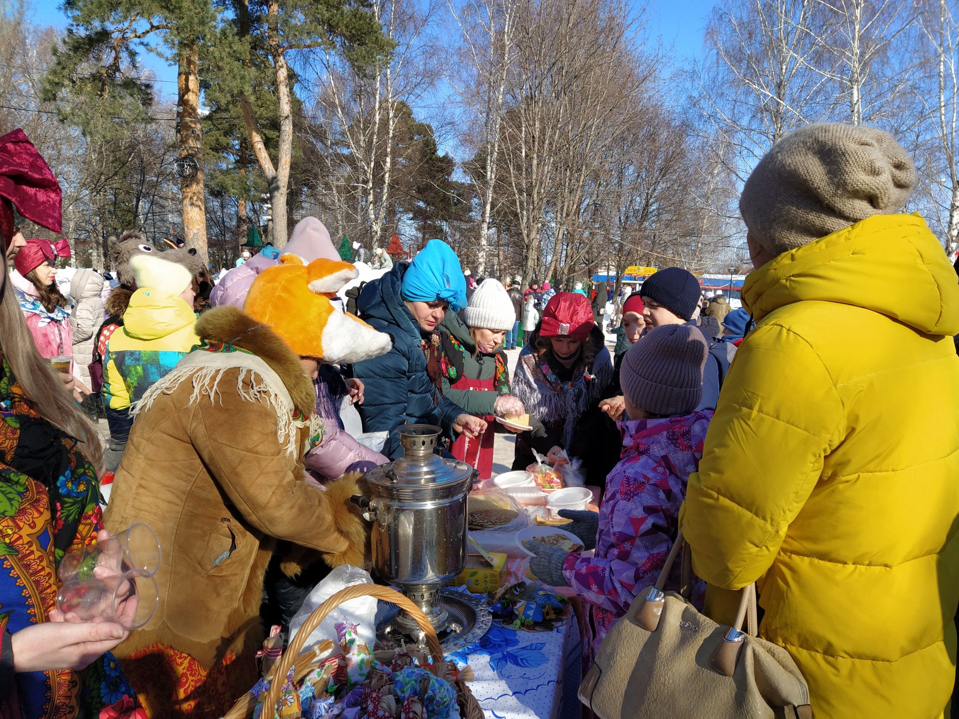 В Чистополе весело отпраздновали Масленицу (ФОТОРЕПОРТАЖ)