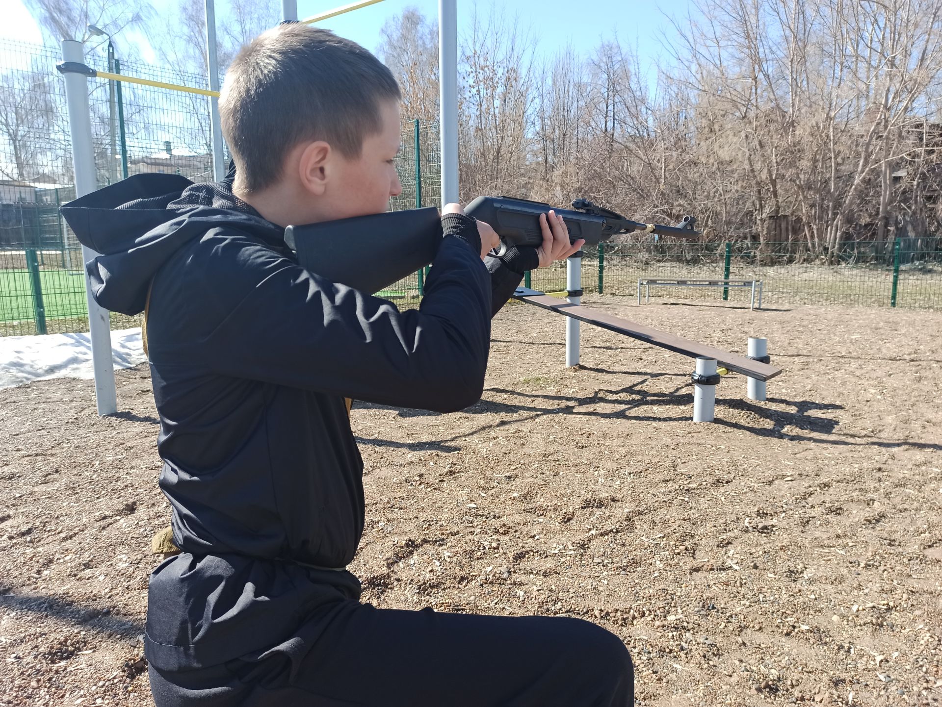 Чистопольские школьники боролись за победу в военно-спортивной игре «Зарница-2022» (Фоторепортаж)