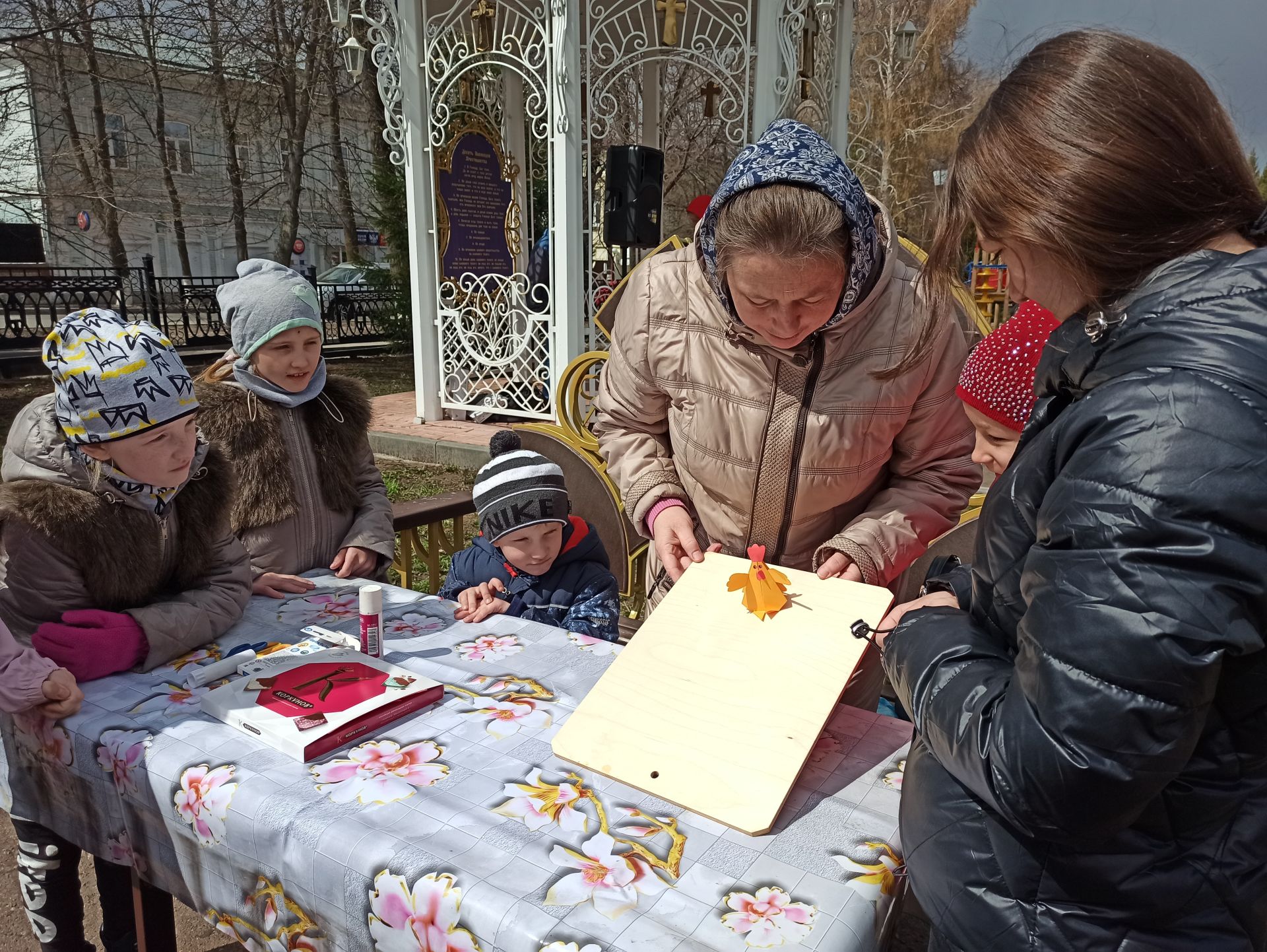 В Чистополе состоялся пасхальный фестиваль «Красная горка» (фоторепортаж)