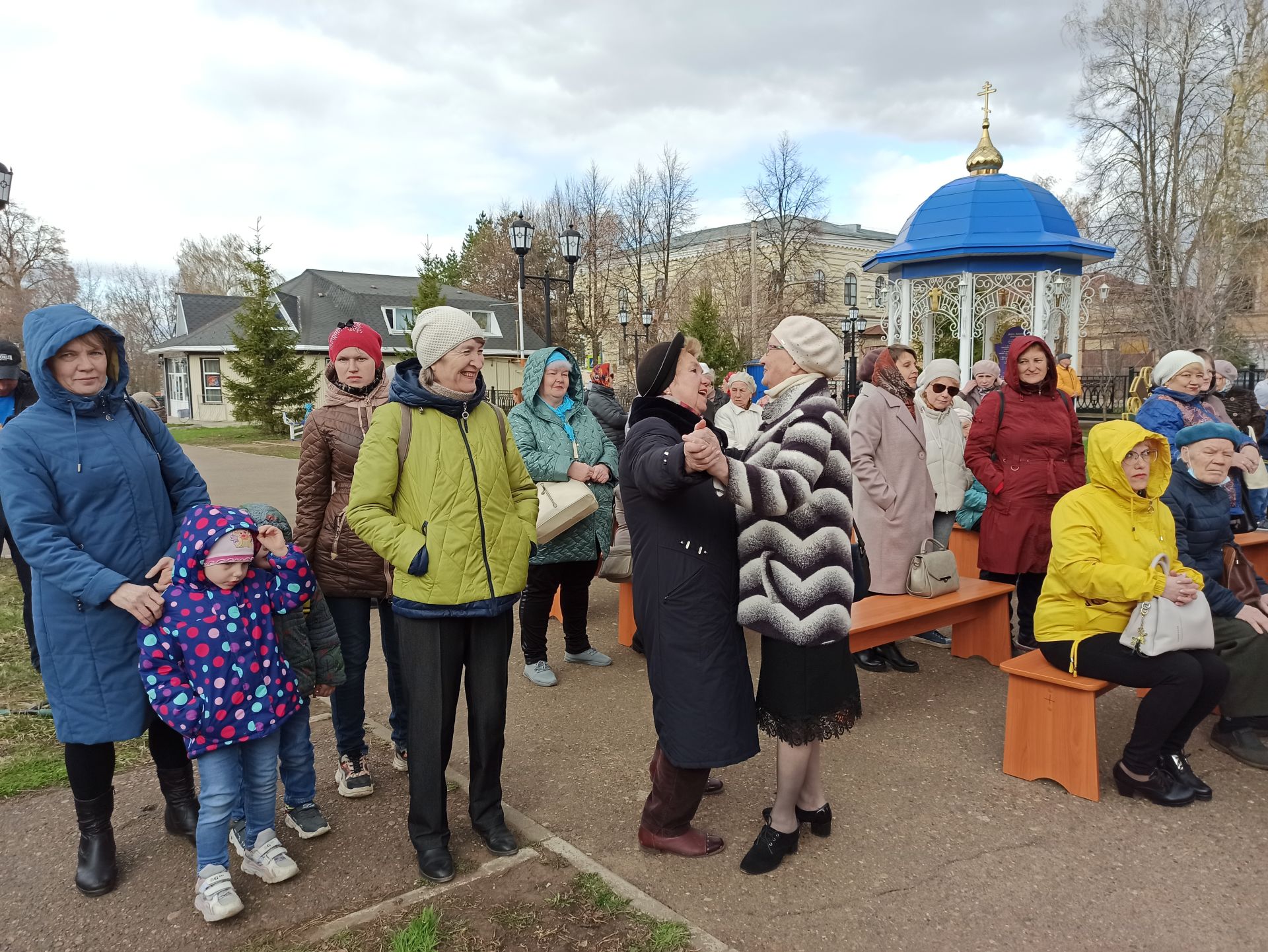 В Чистополе состоялся пасхальный фестиваль «Красная горка» (фоторепортаж)