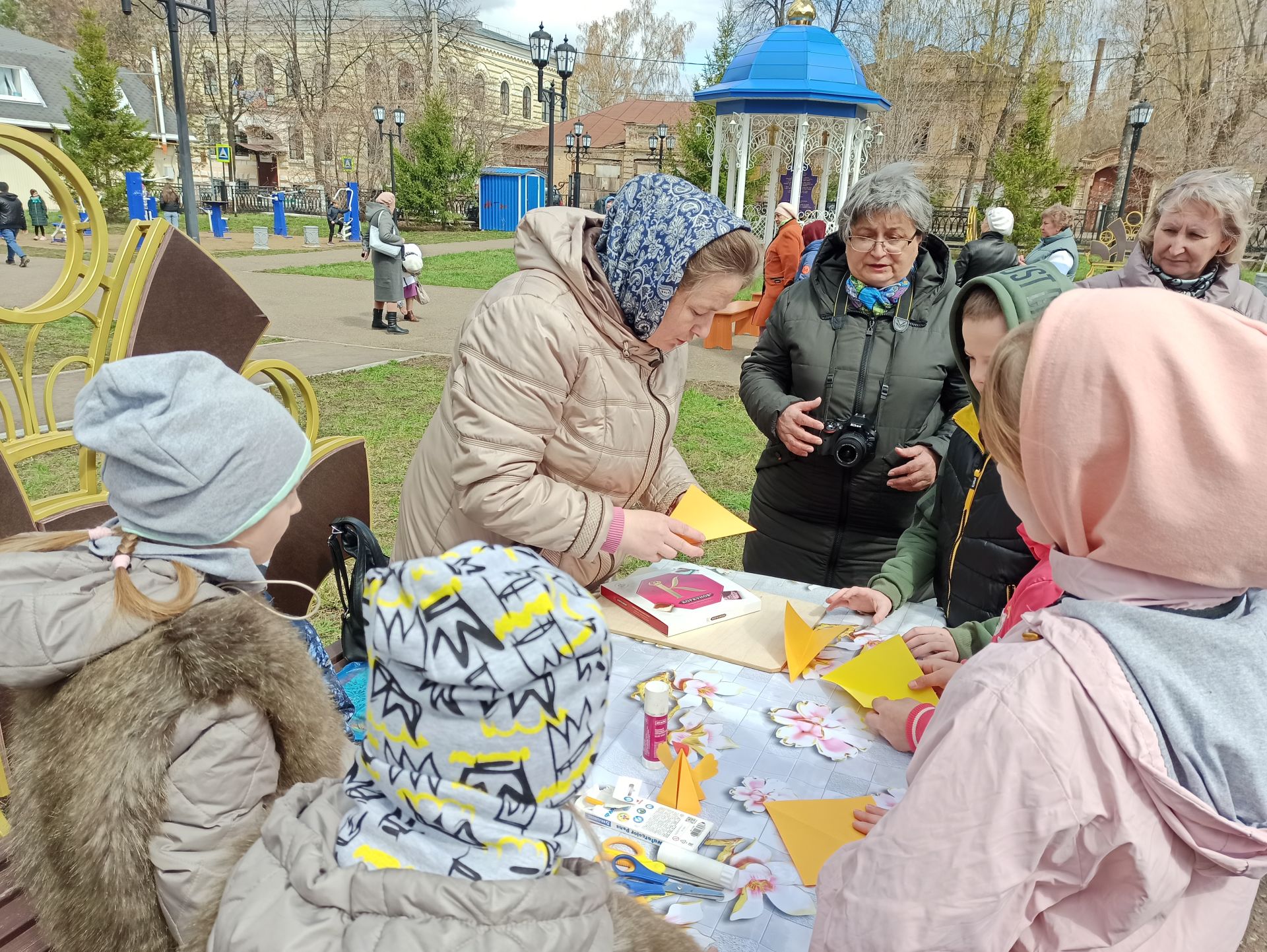 В Чистополе состоялся пасхальный фестиваль «Красная горка» (фоторепортаж)