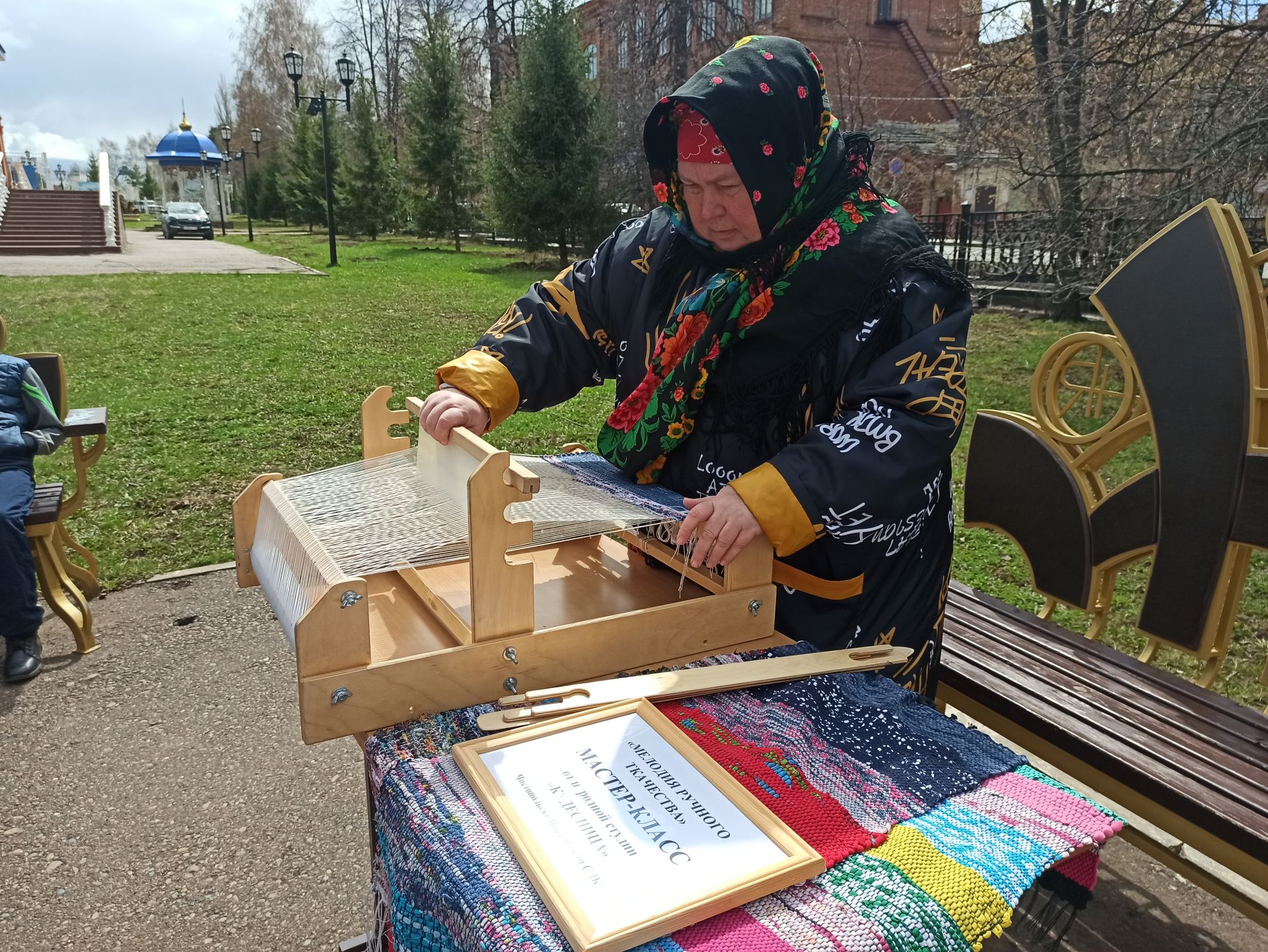 В Чистополе состоялся пасхальный фестиваль «Красная горка» (фоторепортаж)