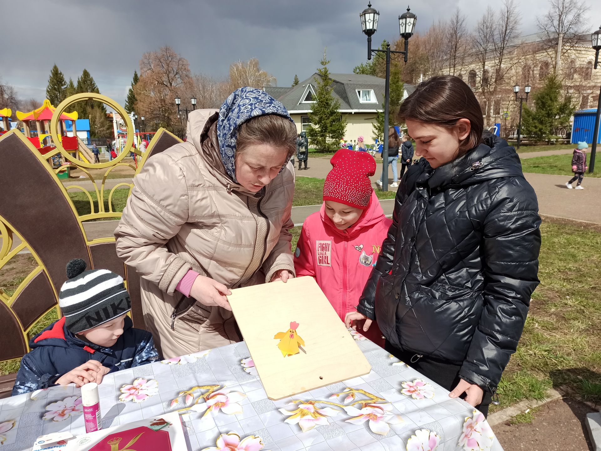 В Чистополе состоялся пасхальный фестиваль «Красная горка» (фоторепортаж)