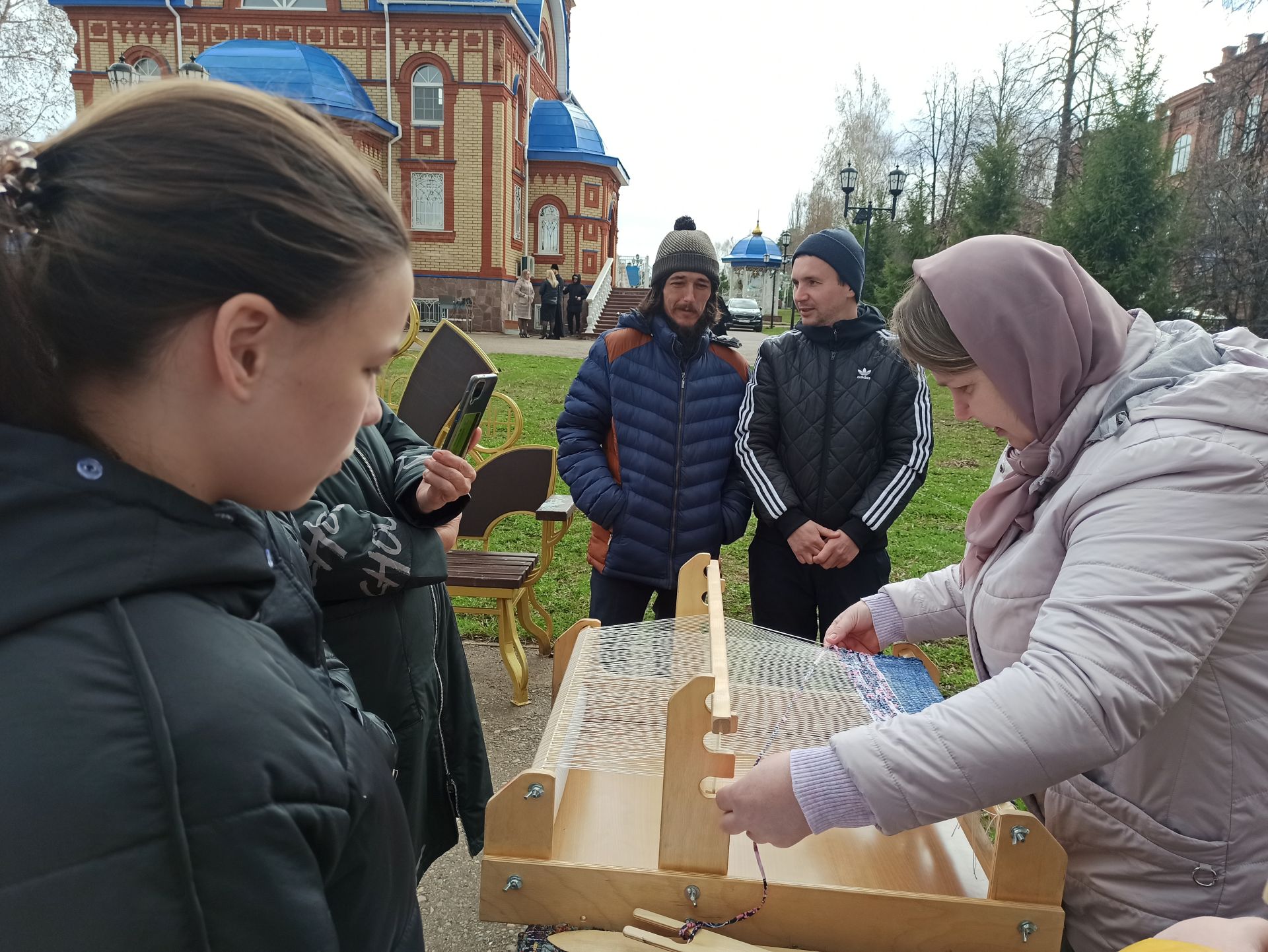 В Чистополе состоялся пасхальный фестиваль «Красная горка» (фоторепортаж)