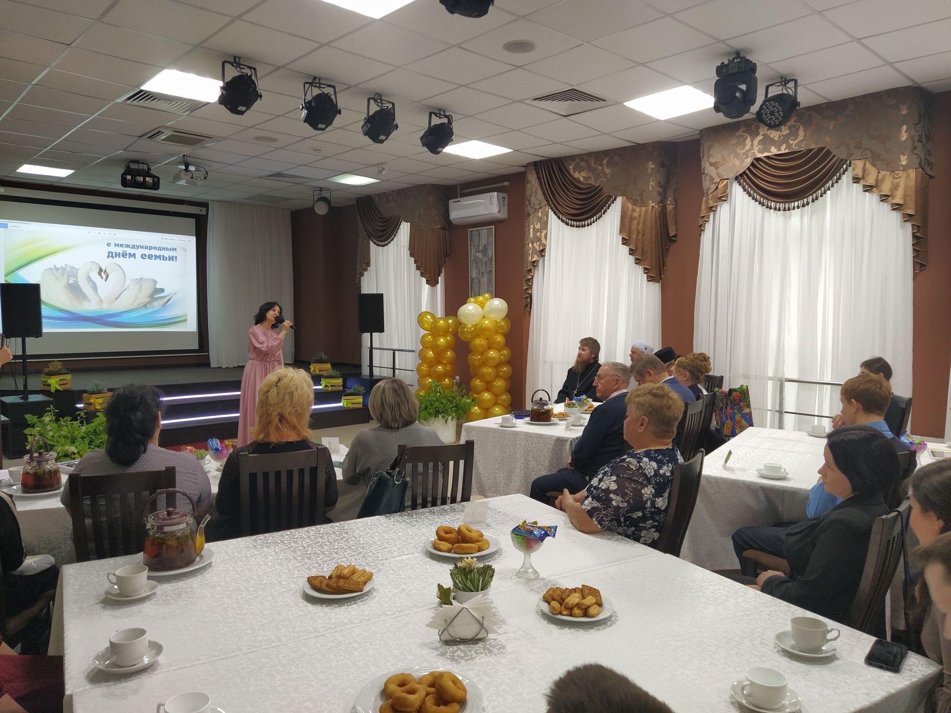 В Чистополе чествовали образцовые семьи города и района