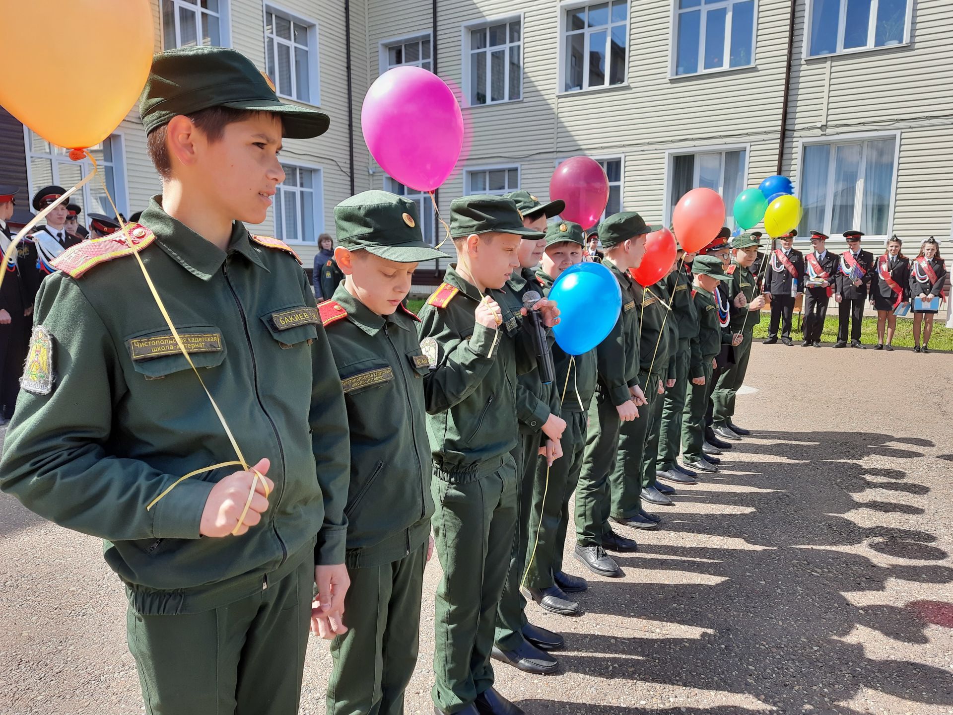 Чистопольские кадеты простились со знаменем родной школы