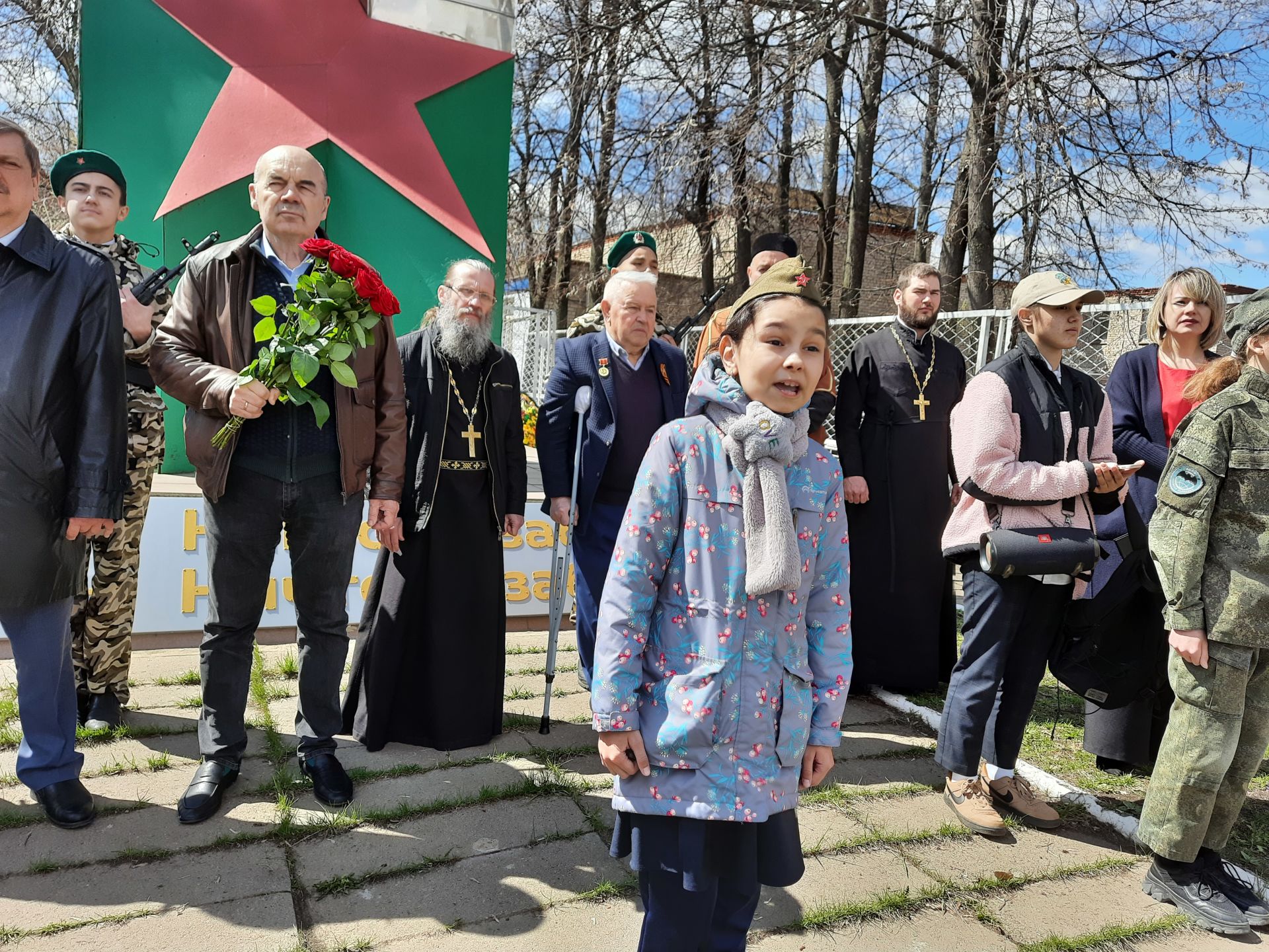 В преддверии Дня Победы в Чистополе провели массовый автопробег (Фоторепортаж)