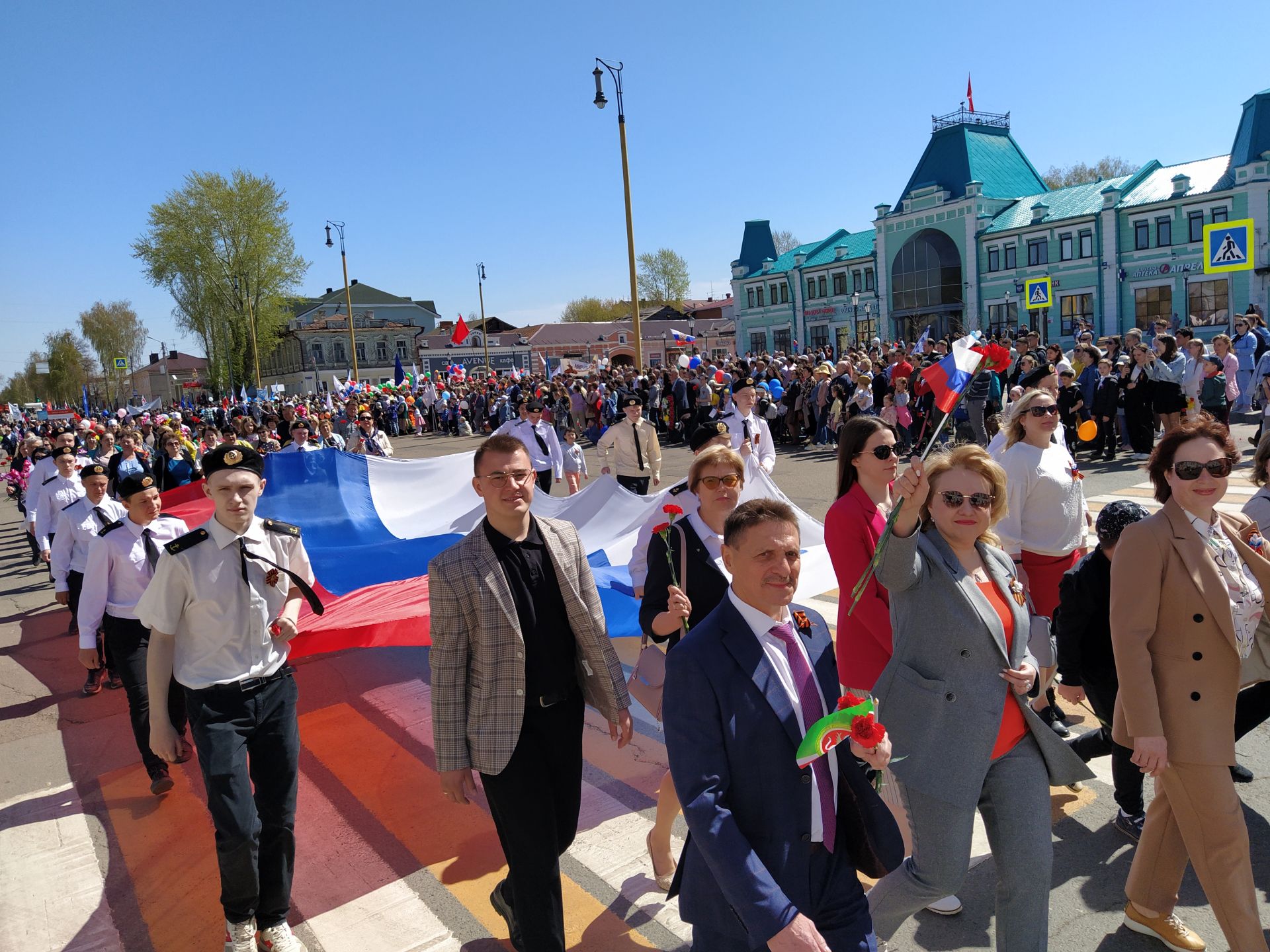 В Чистополе прошел торжественный митинг к Дню Победы (ФОТОРЕПОРТАЖ)