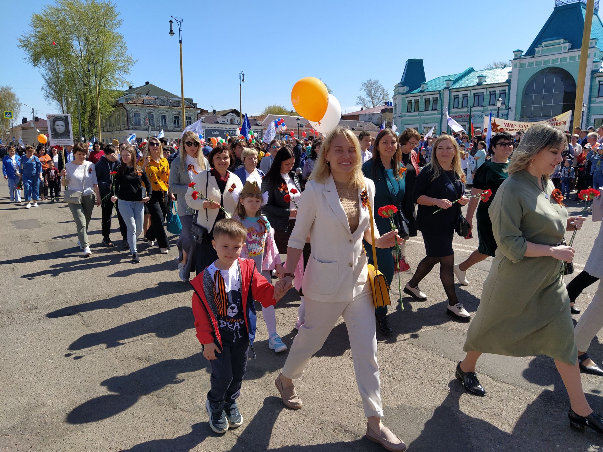 В Чистополе прошел торжественный митинг к Дню Победы (ФОТОРЕПОРТАЖ)