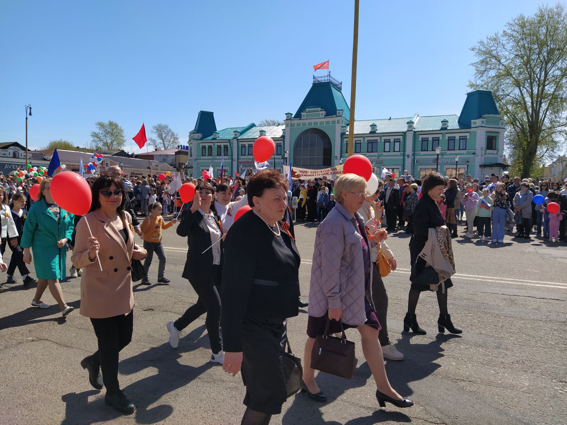 В Чистополе прошел торжественный митинг к Дню Победы (ФОТОРЕПОРТАЖ)