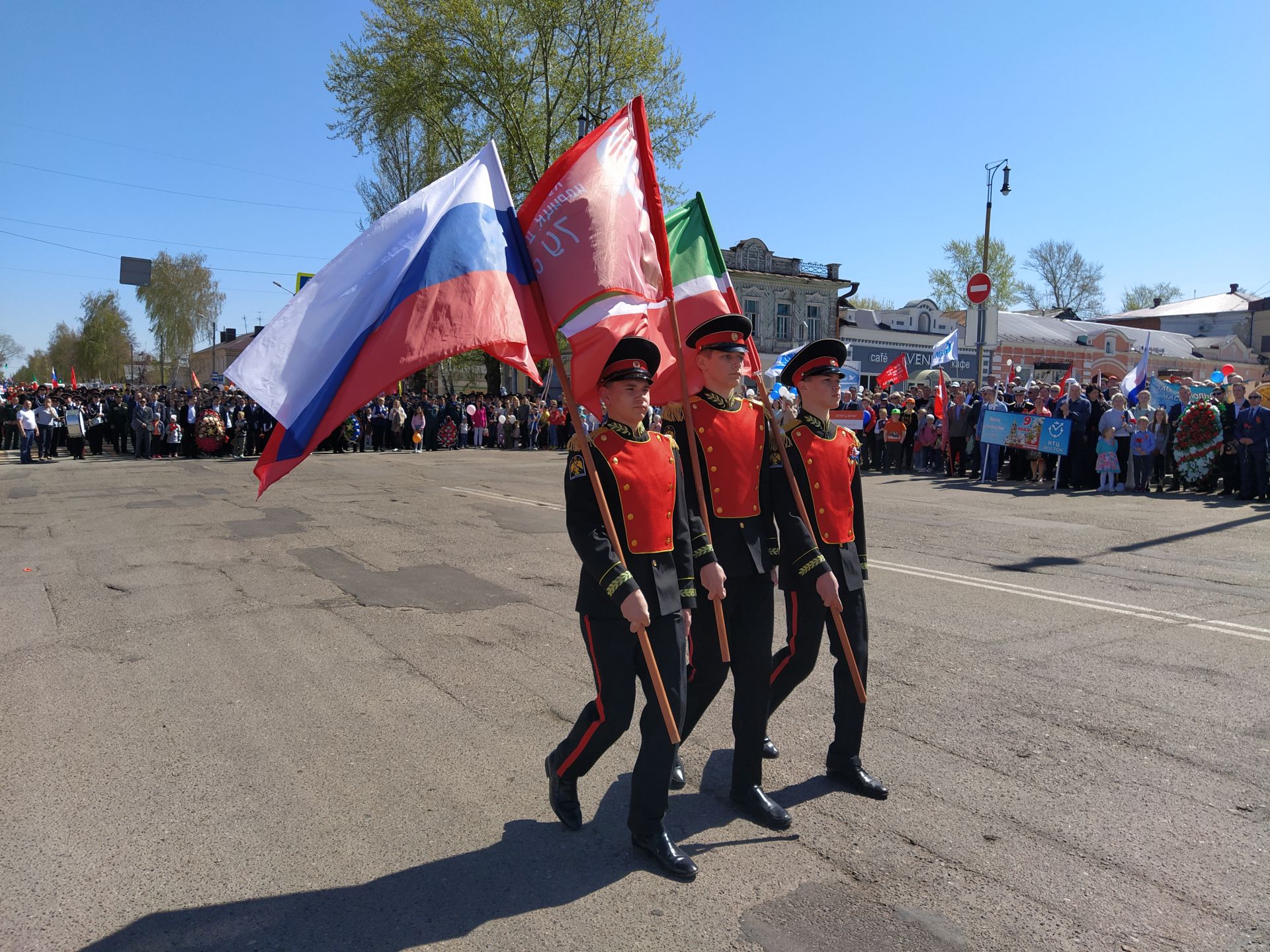 В Чистополе прошел торжественный митинг к Дню Победы (ФОТОРЕПОРТАЖ)