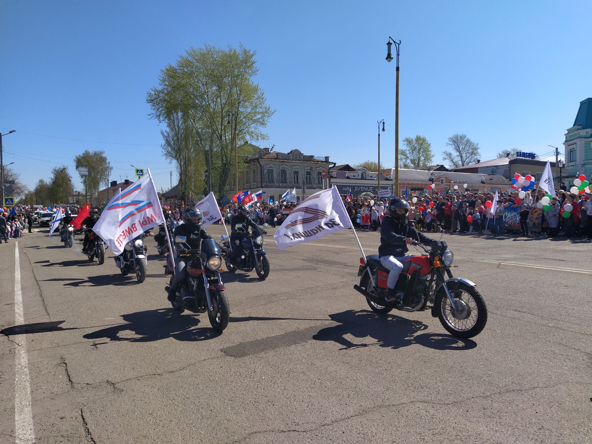 В Чистополе прошел торжественный митинг к Дню Победы (ФОТОРЕПОРТАЖ)