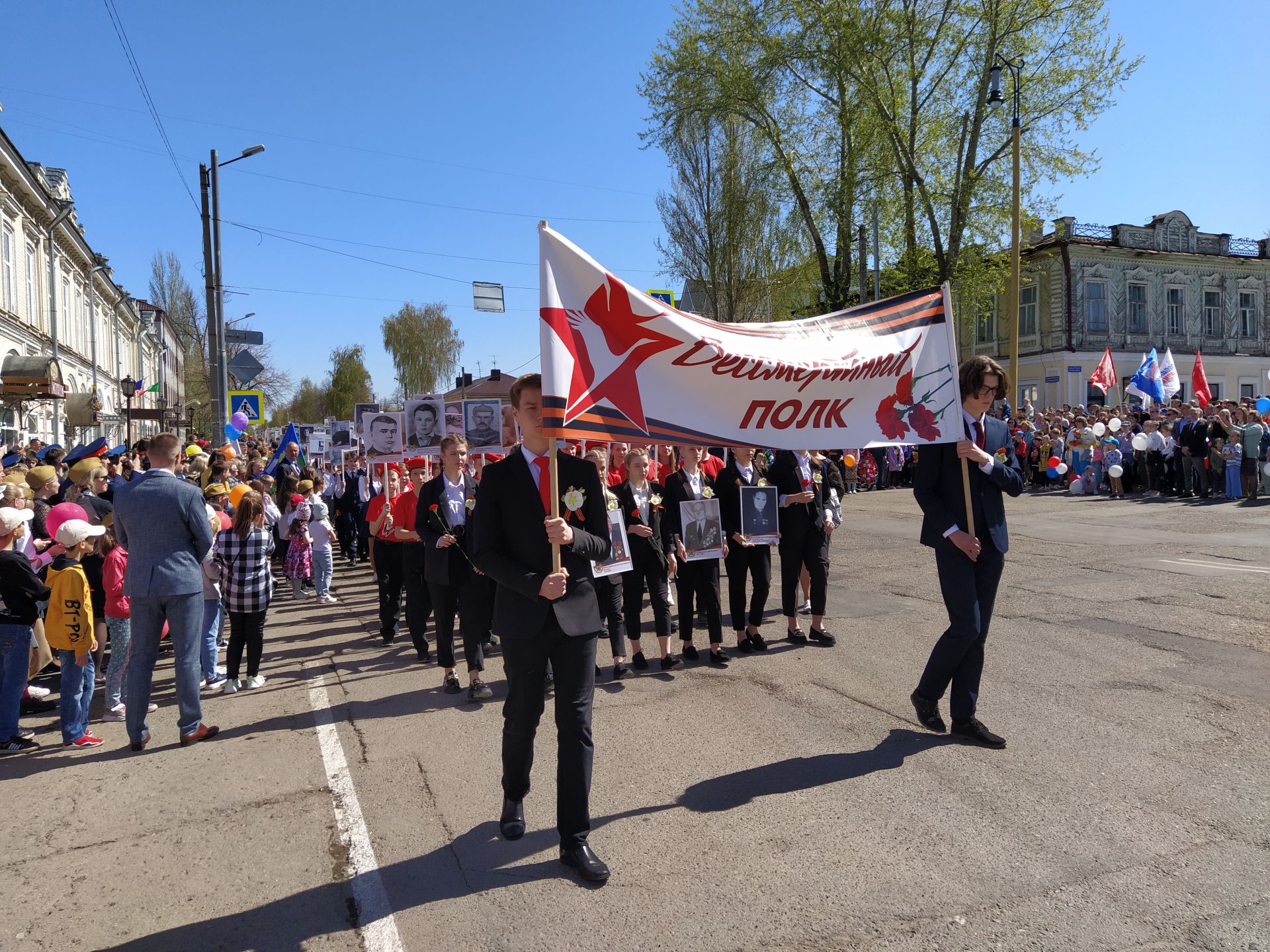 В Чистополе прошел торжественный митинг к Дню Победы (ФОТОРЕПОРТАЖ)