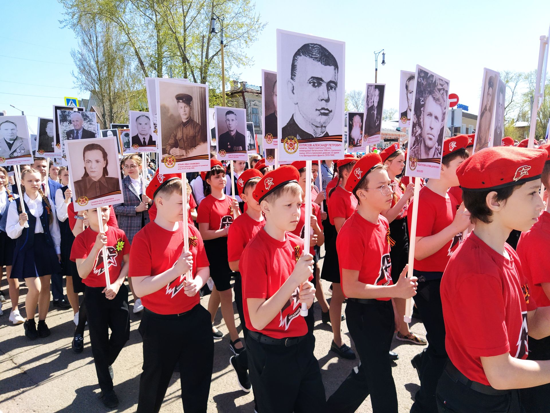 В Чистополе прошел торжественный митинг к Дню Победы (ФОТОРЕПОРТАЖ)