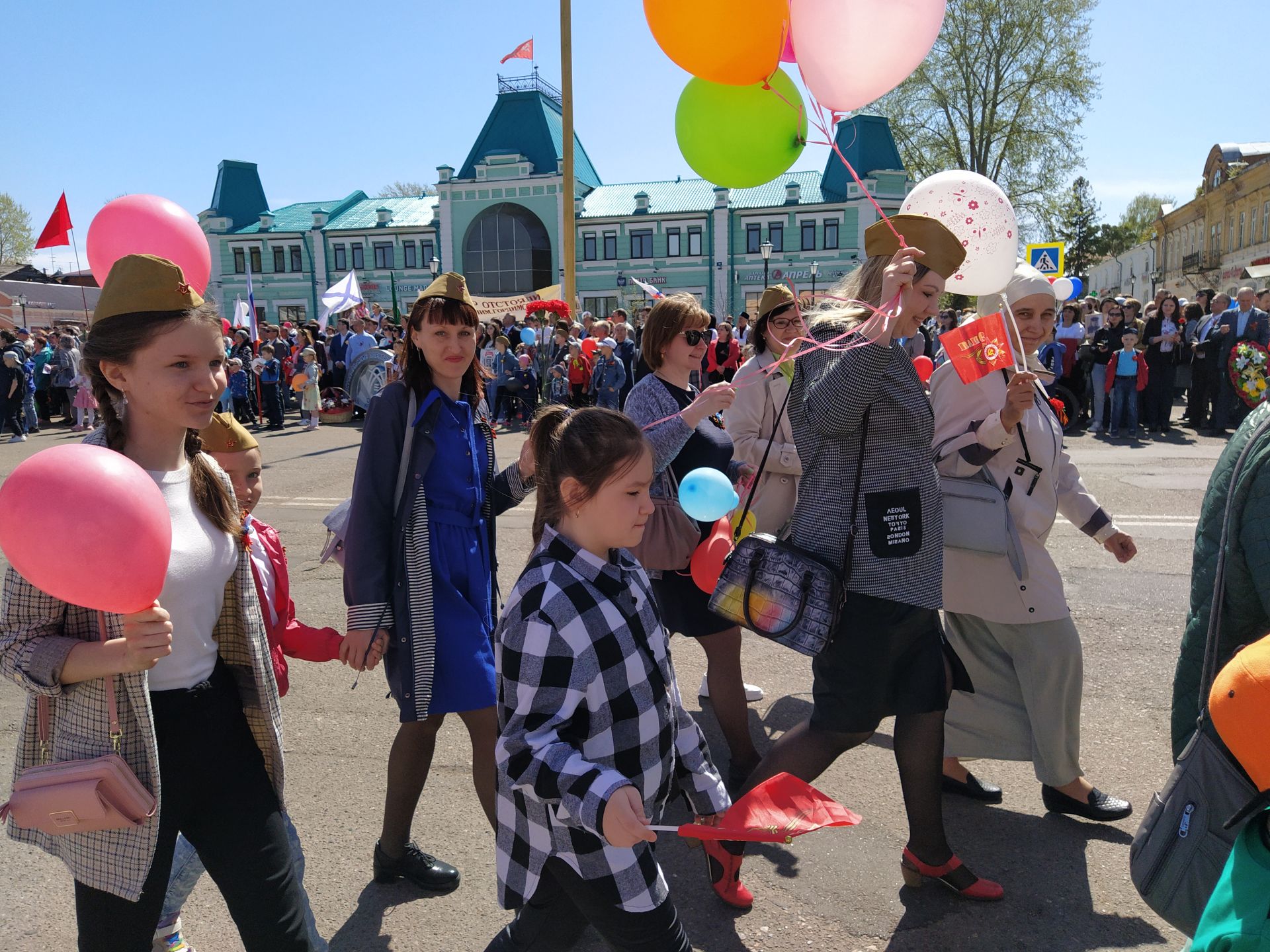 В Чистополе прошел торжественный митинг к Дню Победы (ФОТОРЕПОРТАЖ)