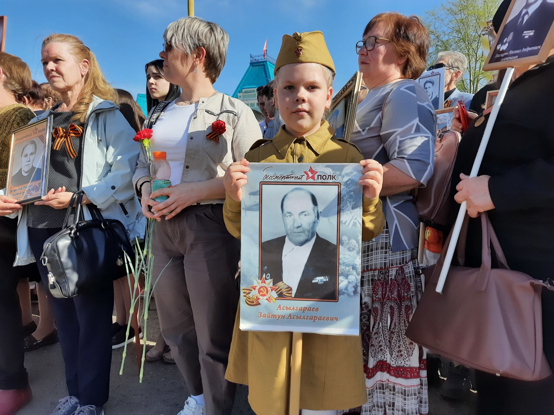 Тысячи чистопольцев приняли участие в шествии «Бессмертного полка» (Фоторепортаж)