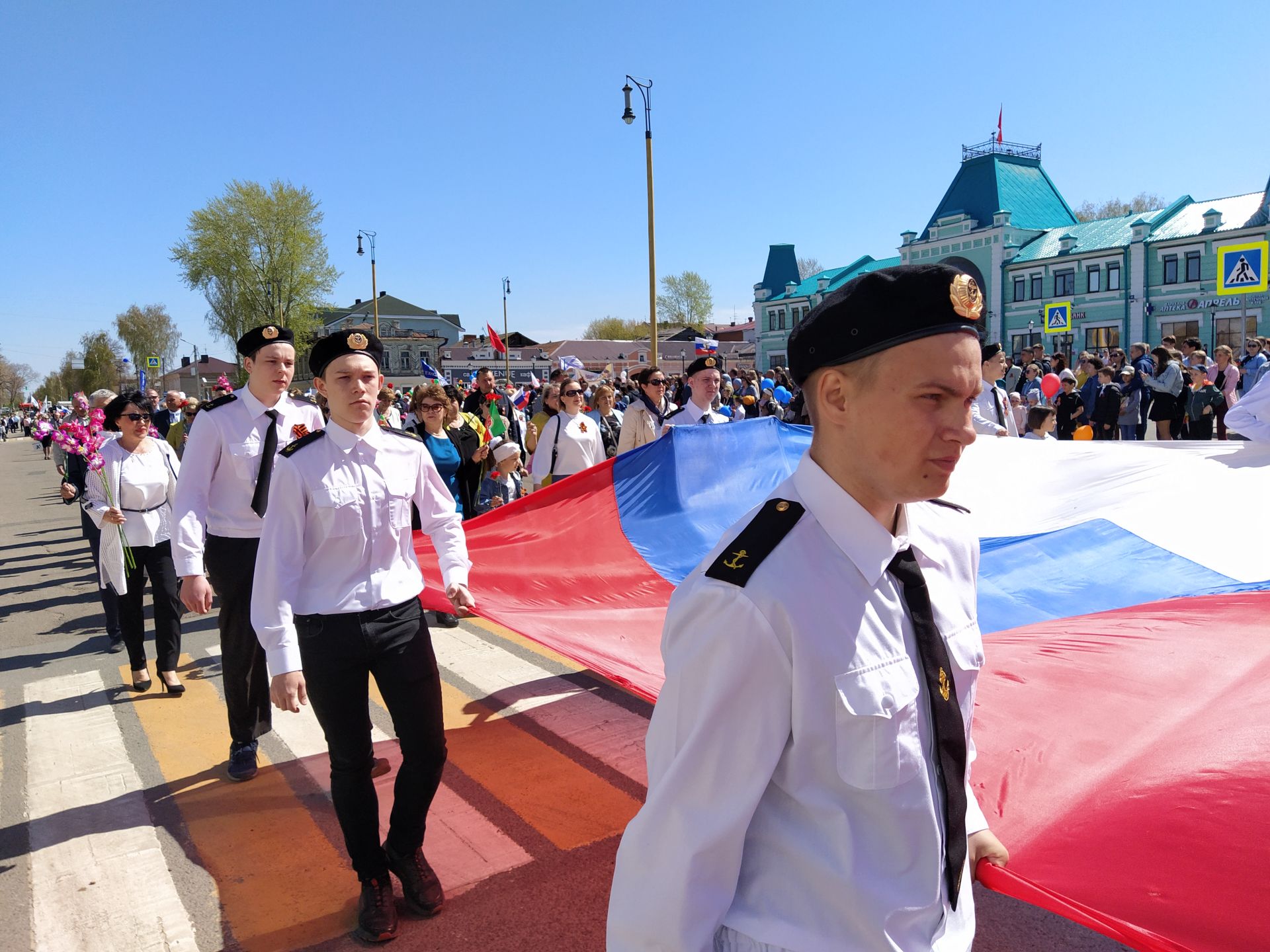 В Чистополе прошел торжественный митинг к Дню Победы (ФОТОРЕПОРТАЖ)