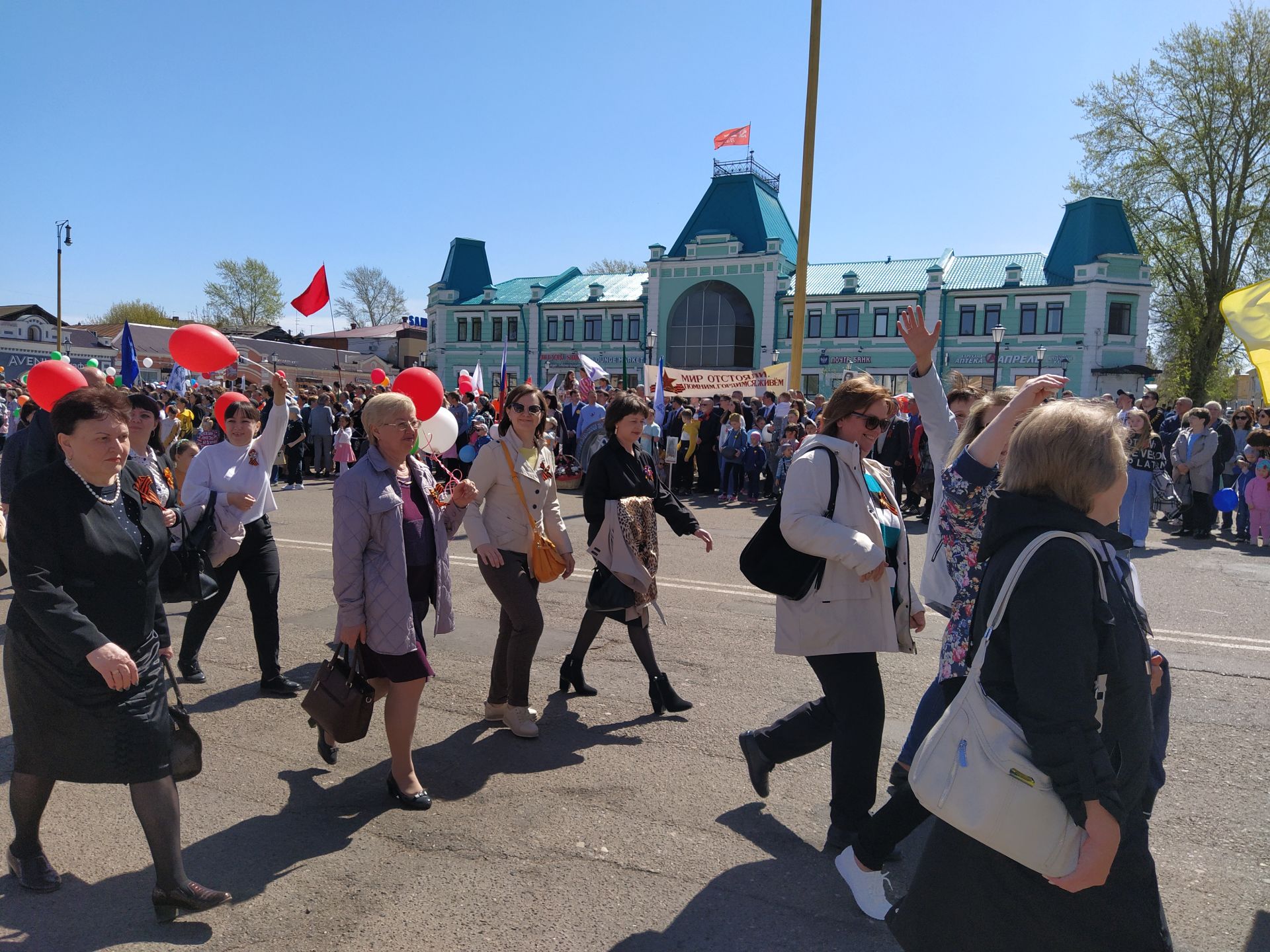 В Чистополе прошел торжественный митинг к Дню Победы (ФОТОРЕПОРТАЖ)