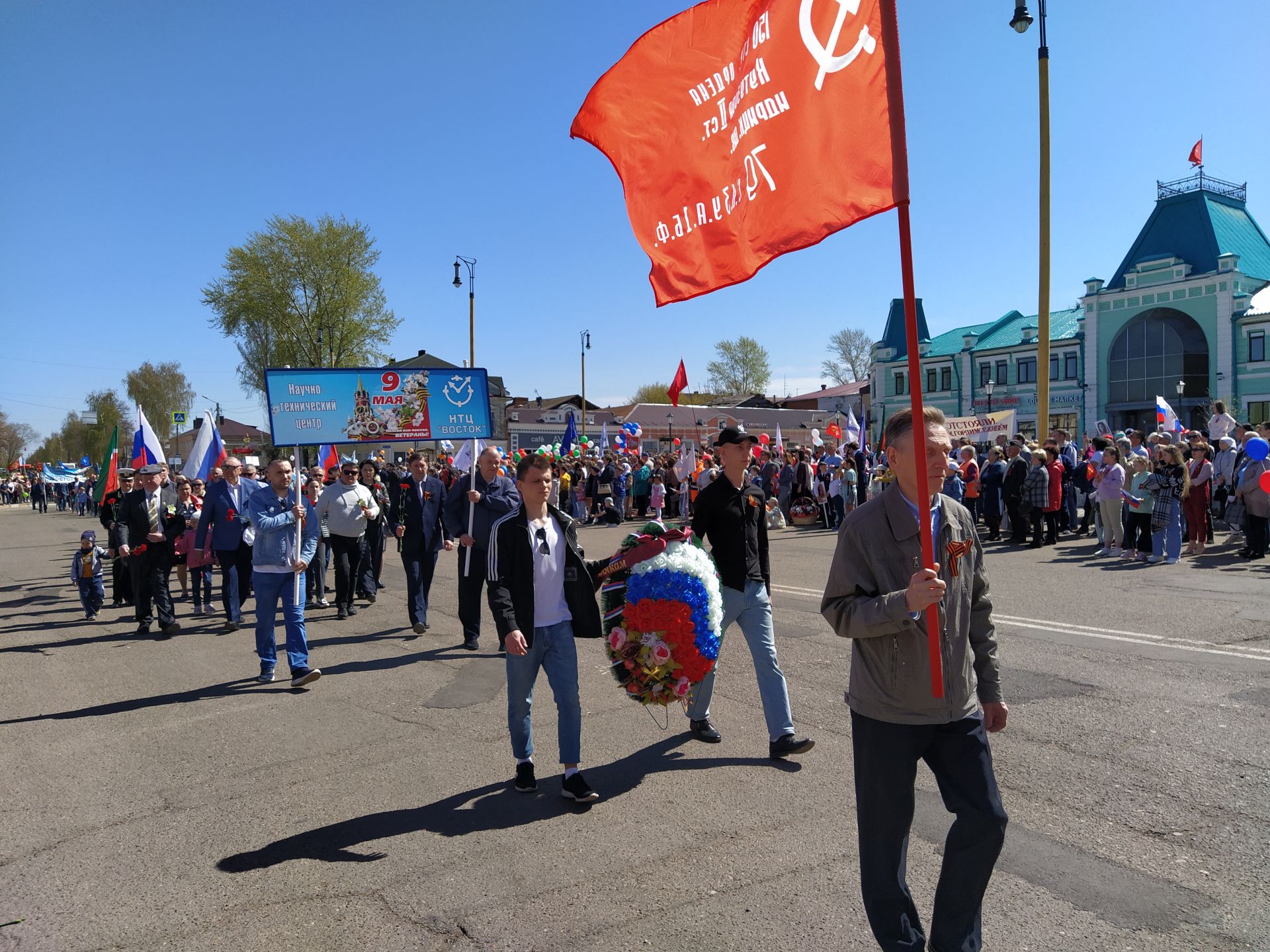 В Чистополе прошел торжественный митинг к Дню Победы (ФОТОРЕПОРТАЖ)