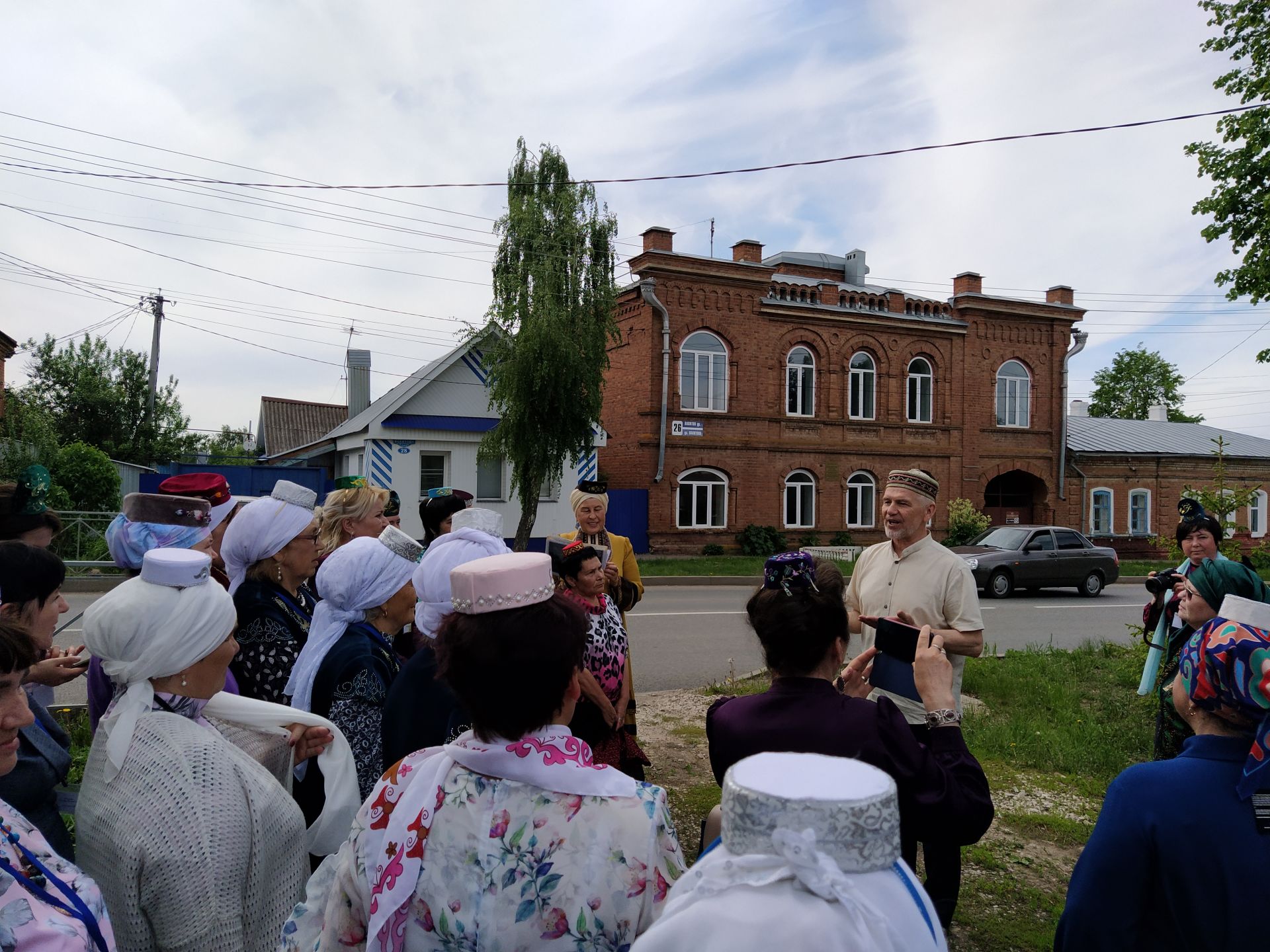 В Чистополе проходит выездное заседание общественной организации татарских женщин «Ак калфак»