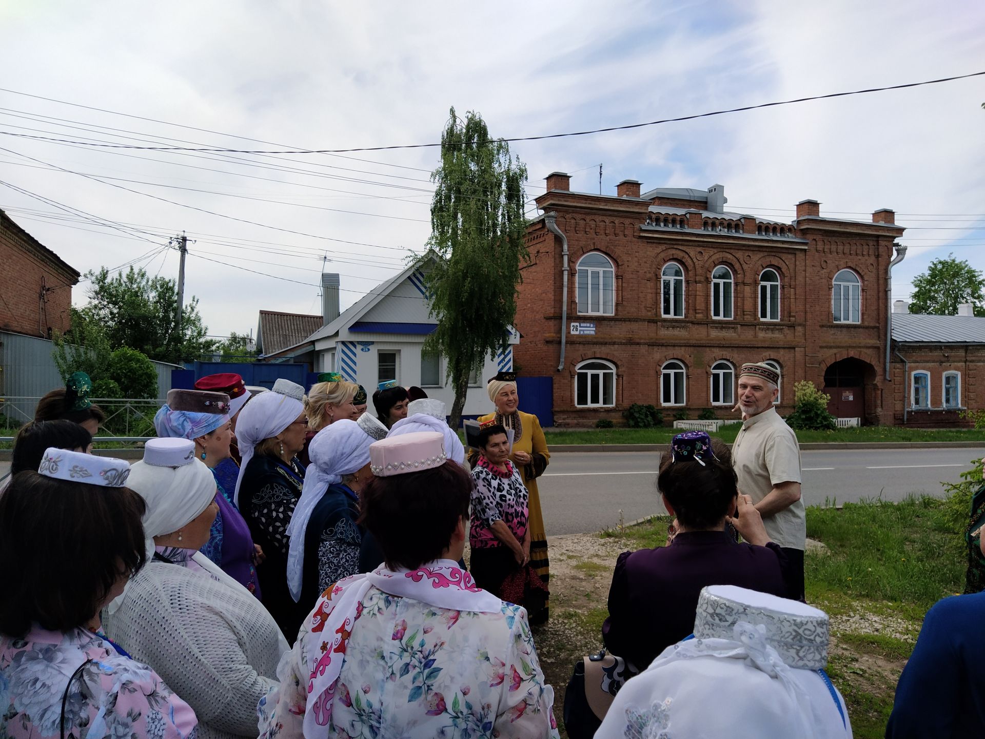 В Чистополе проходит выездное заседание общественной организации татарских женщин «Ак калфак»