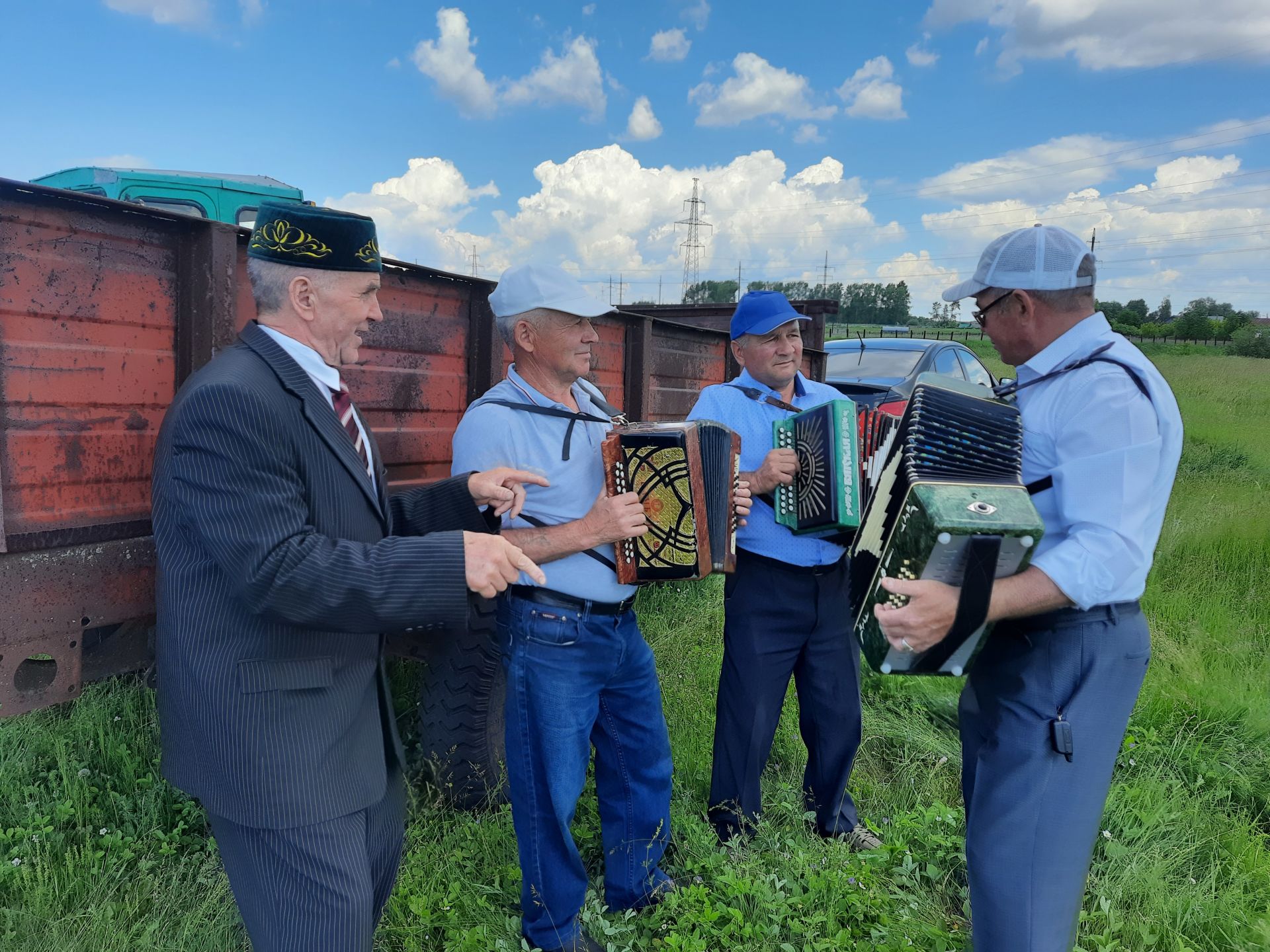 В деревне Татарский Сарсаз состоялся праздник возле озера (Фоторепортаж)