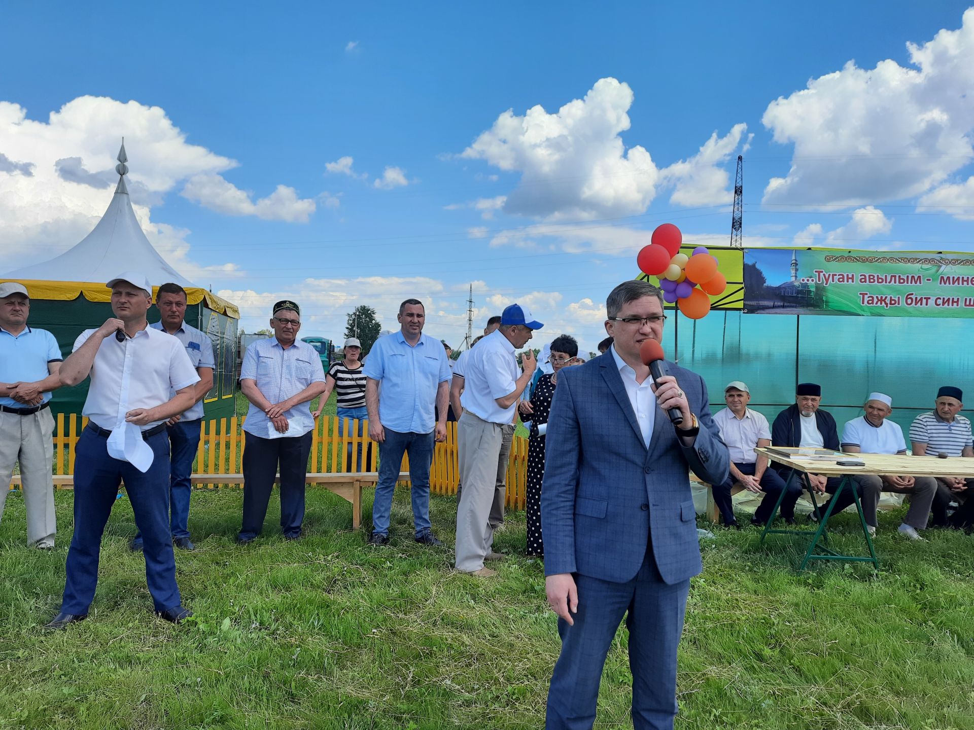 В деревне Татарский Сарсаз состоялся праздник возле озера (Фоторепортаж)