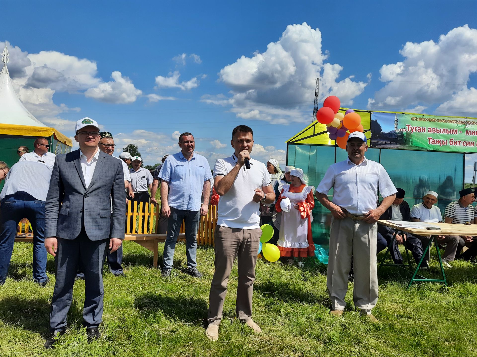 В деревне Татарский Сарсаз состоялся праздник возле озера (Фоторепортаж)