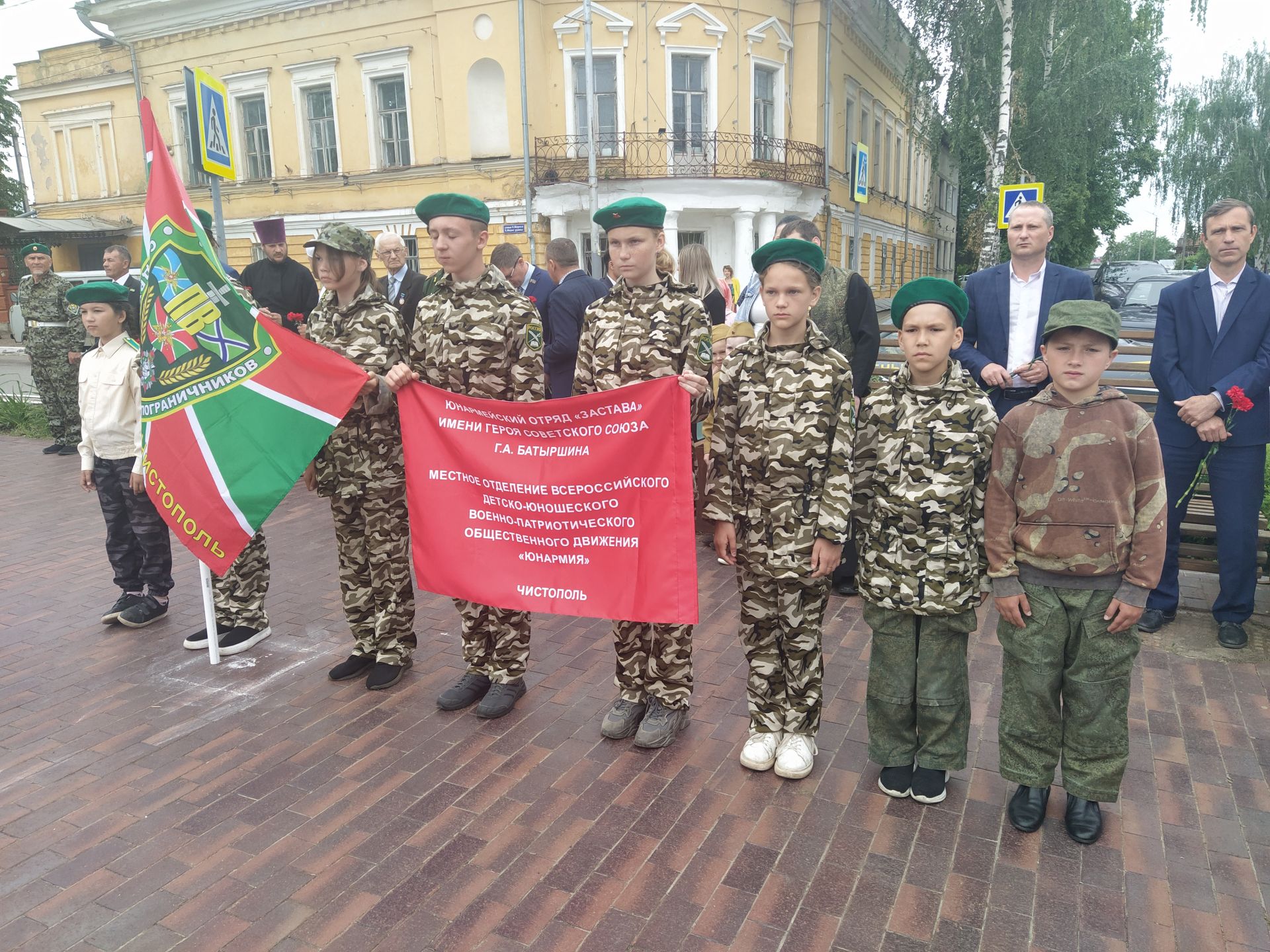 В День памяти и скорби в Чистополе прошел митинг