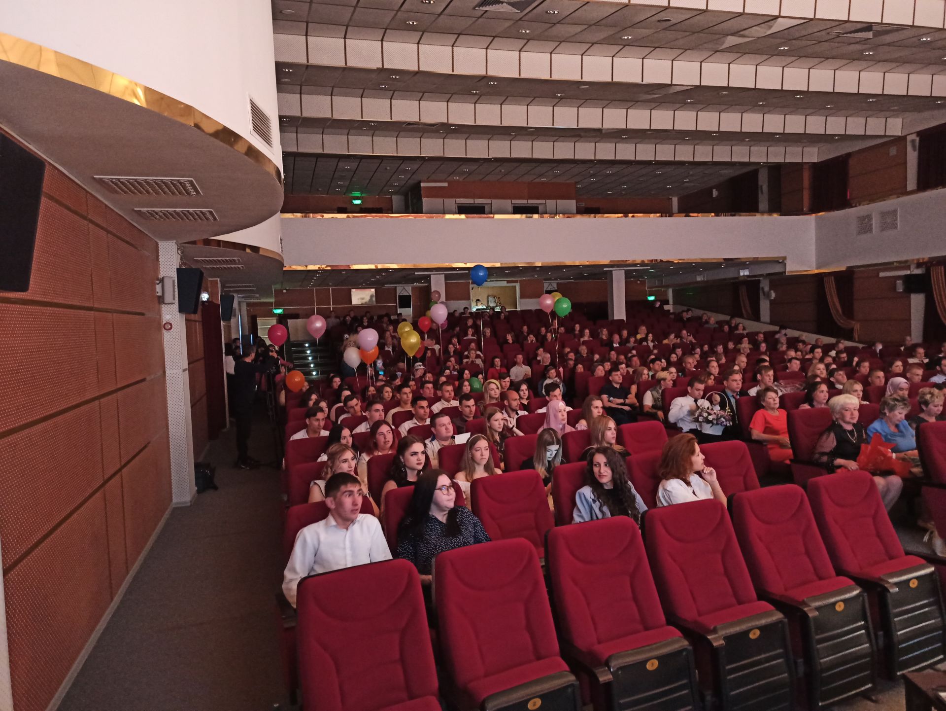 Выпускникам Чистопольского сельскохозяйственного техникума вручили дипломы (фоторепортаж)